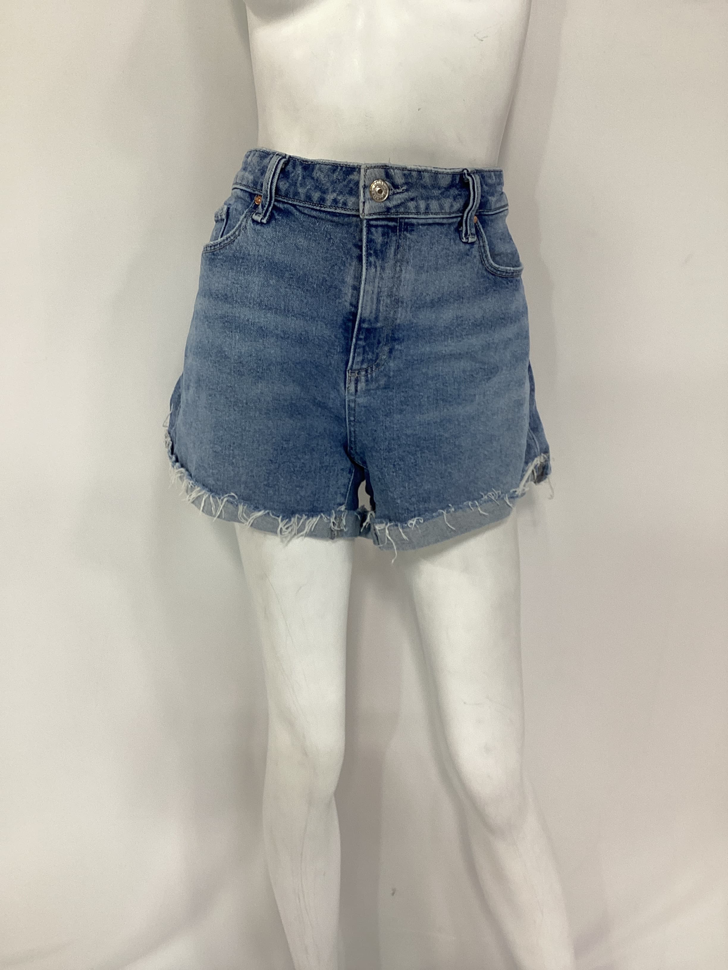 Dylan Short In Val Distressed - Image 3