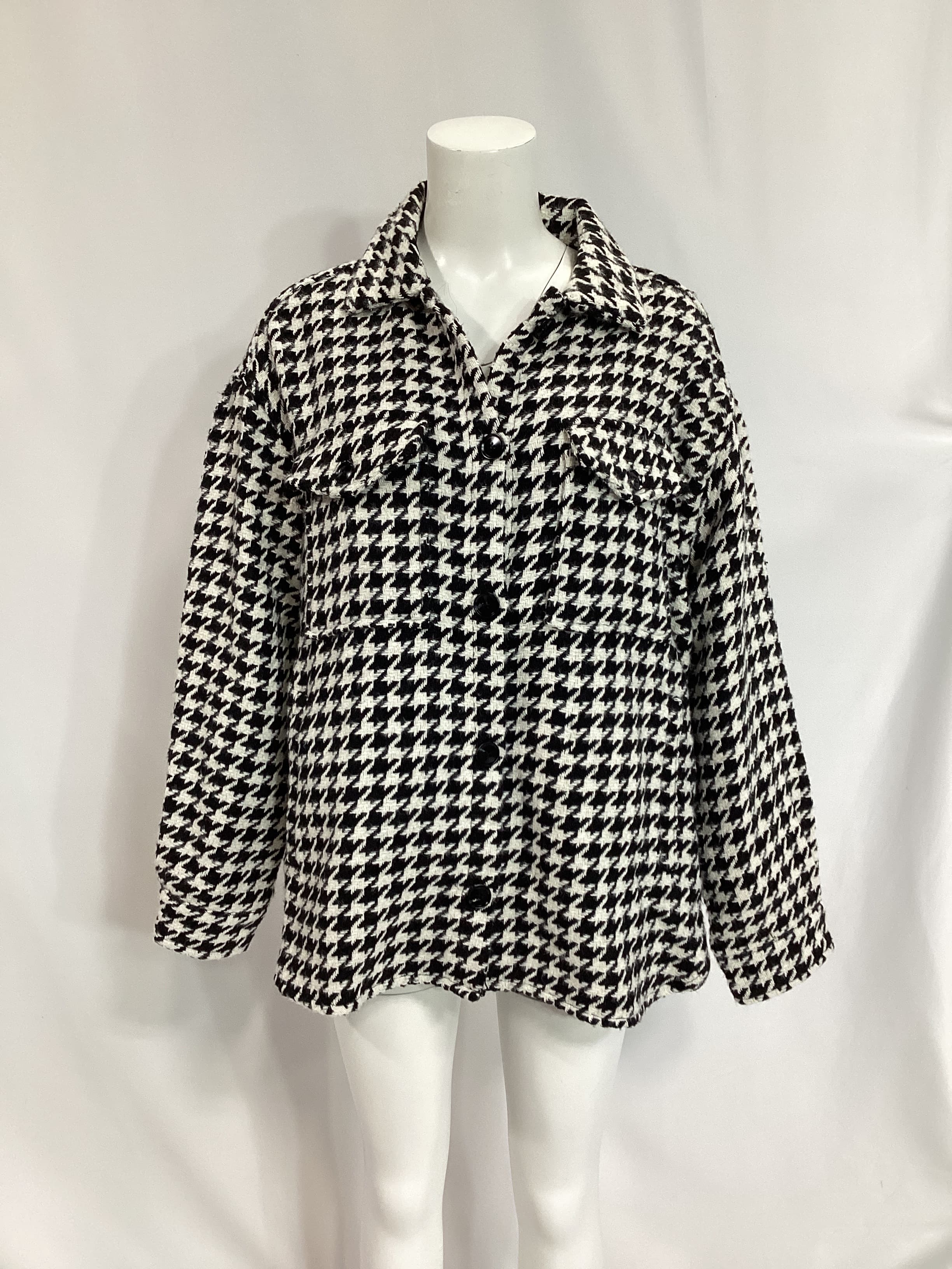 Libby Shirt Jacket In Houndstooth - Image 4