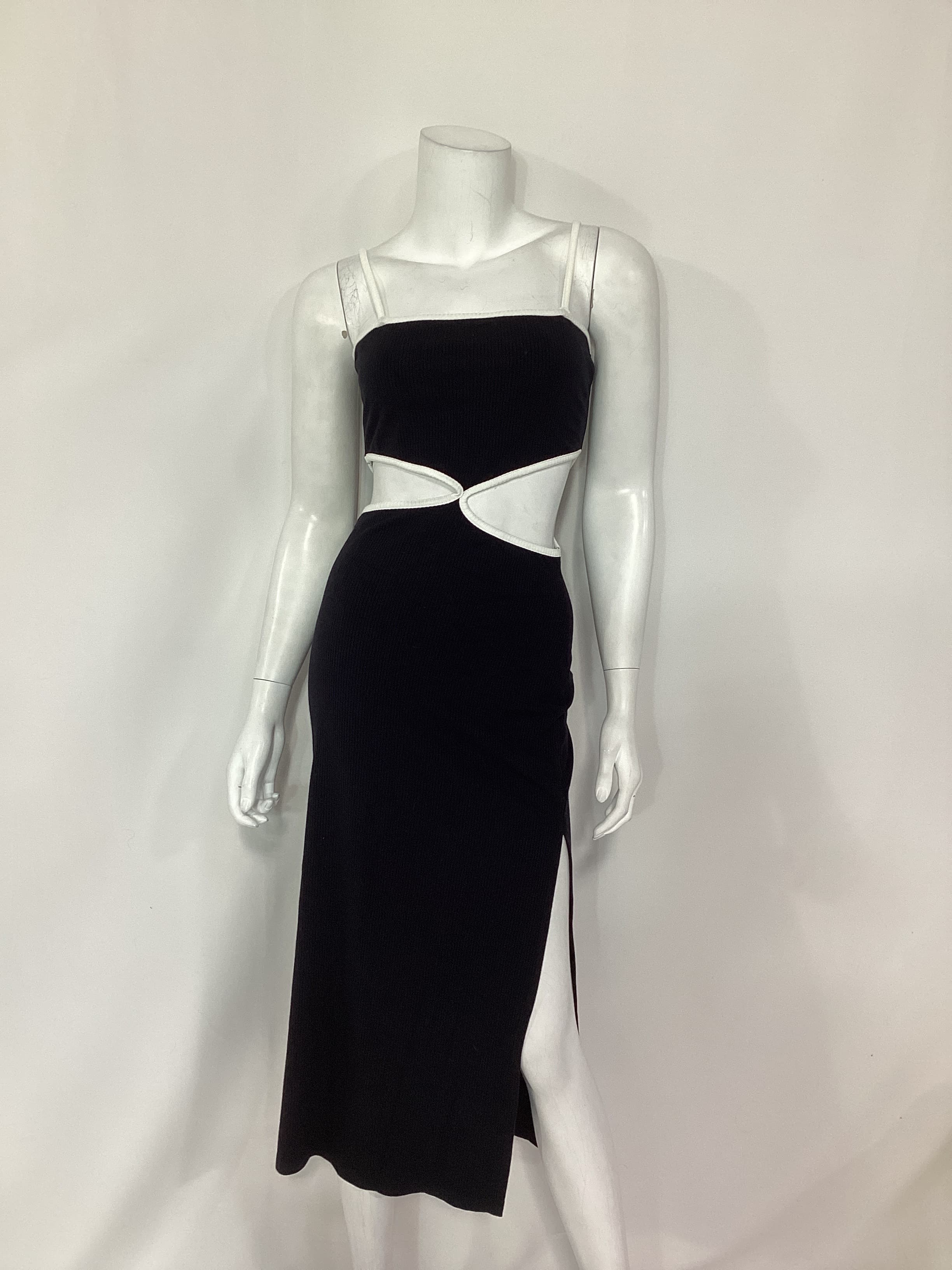 Libra Dress In Black & Cream - Image 3