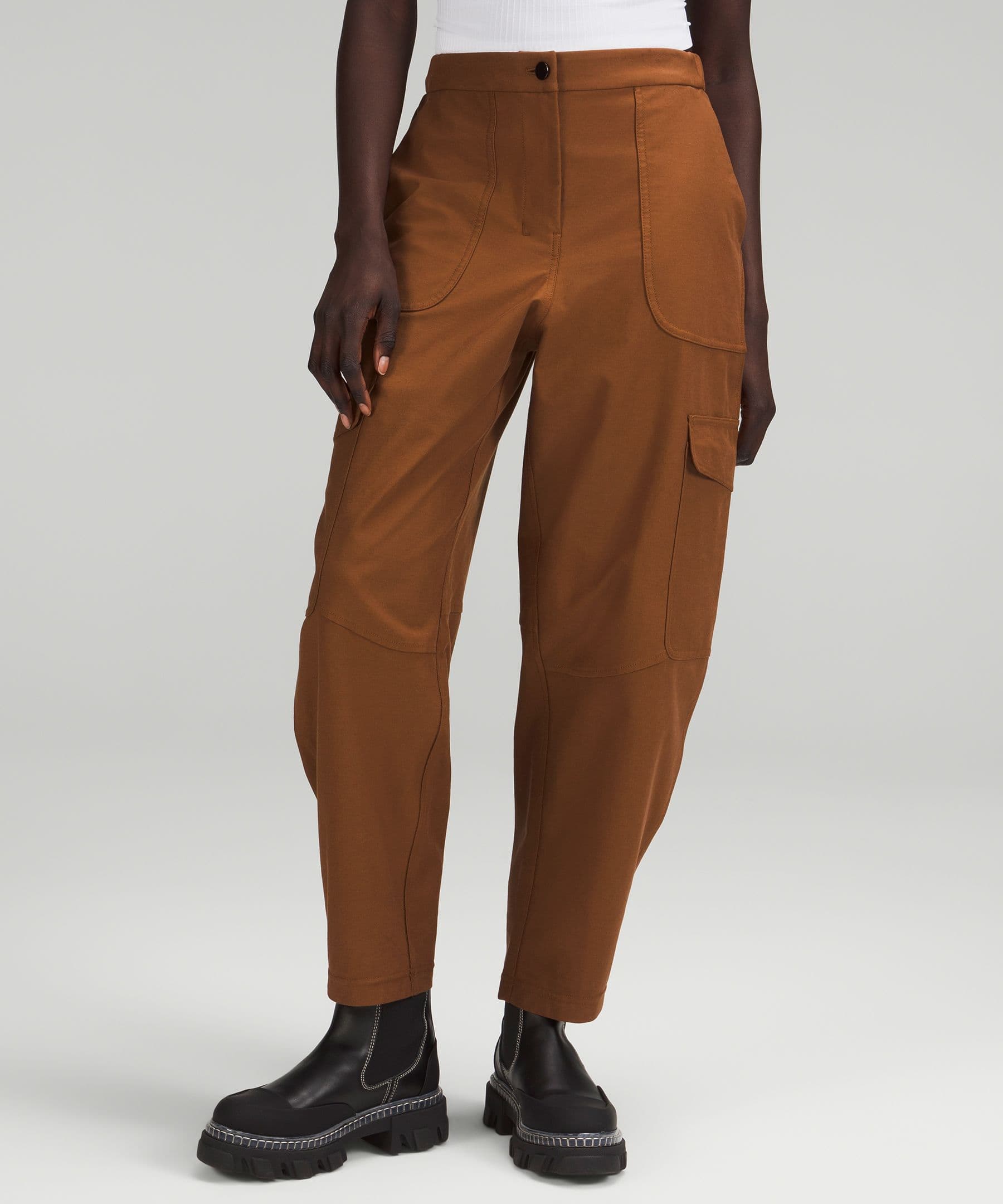 Light Utilitech Cargo Pocket High-Rise Pant - Image 1