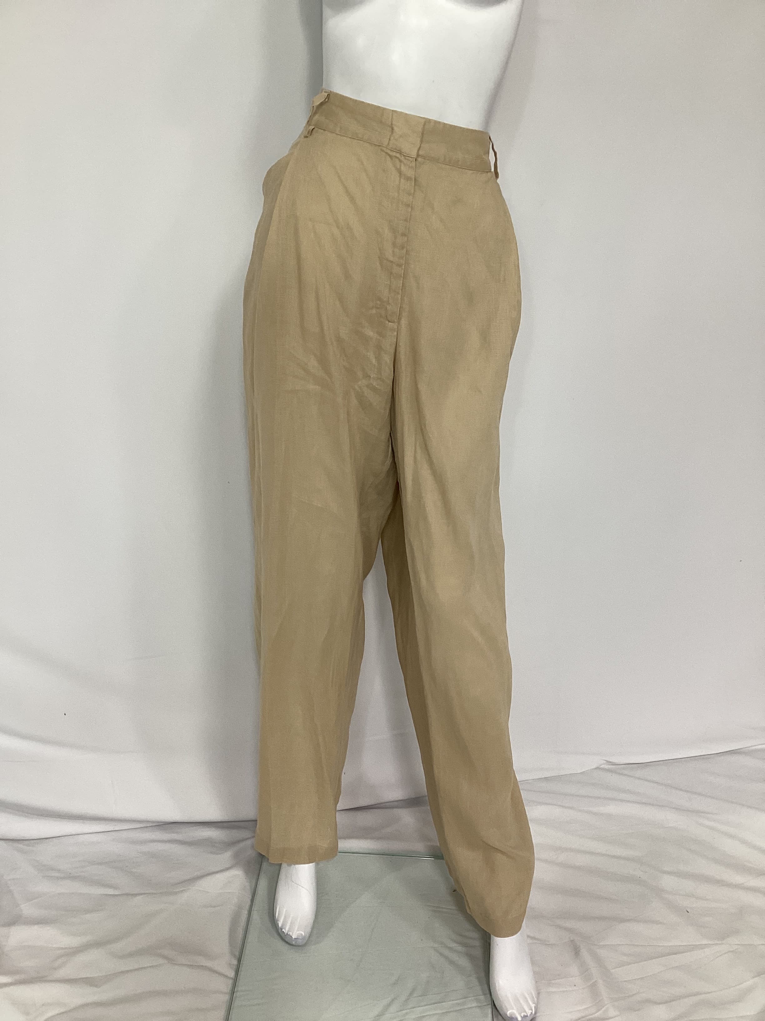 Linen Highrise Trousers In Beige - Image 2