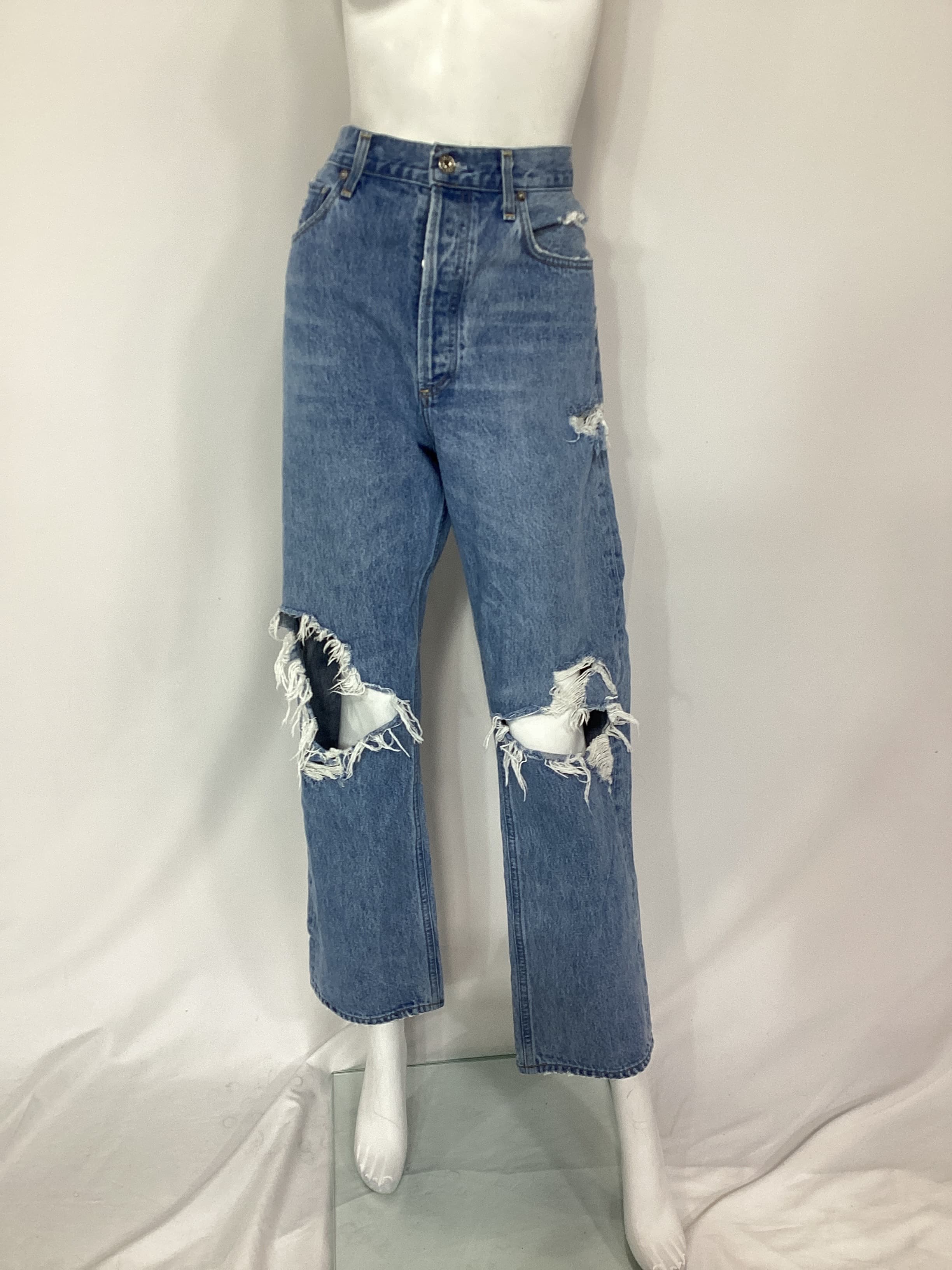 90's Mid Rise Loose Fit In Fall Out - Image 2