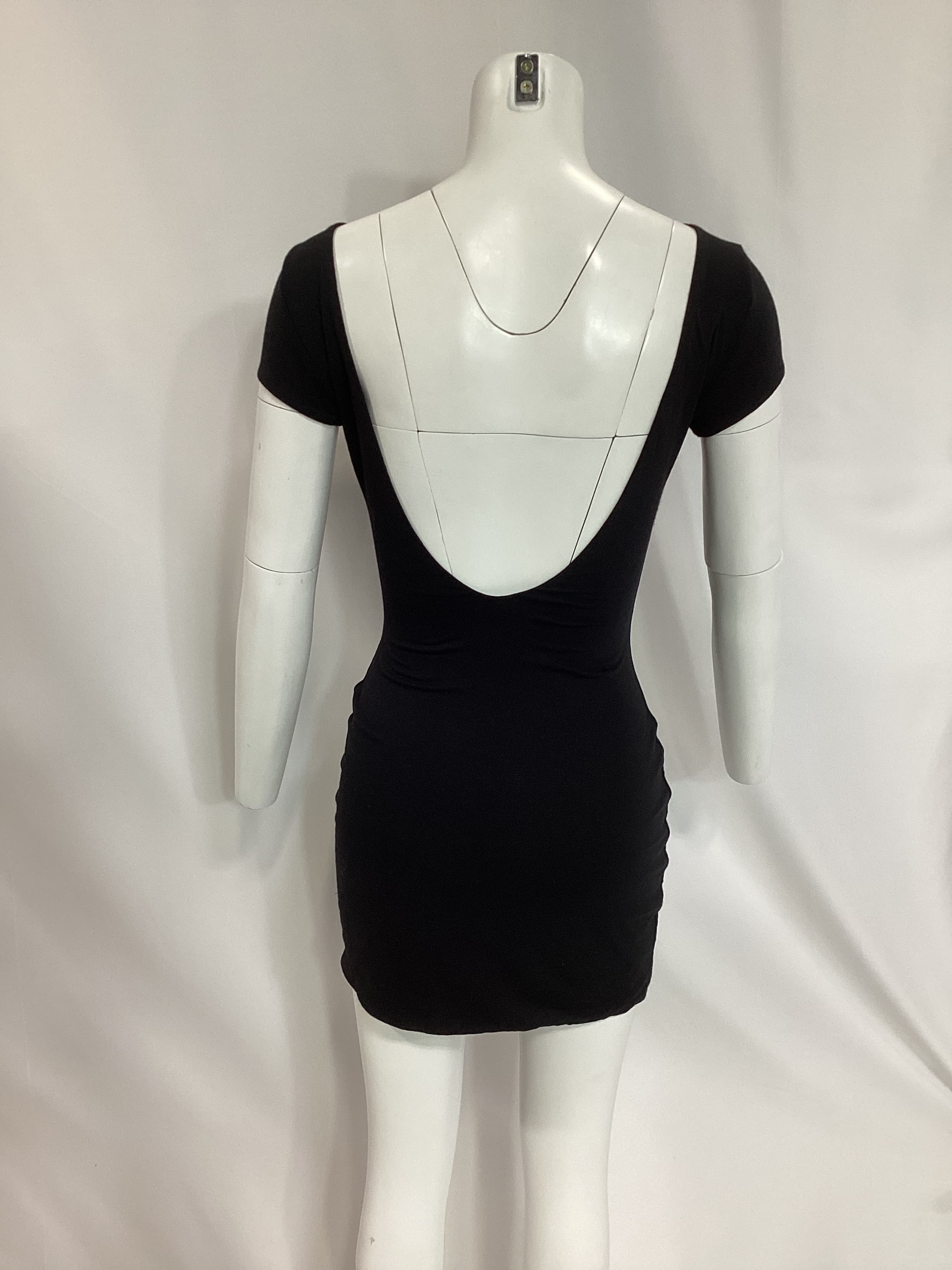 Rhae Dress In Noir - Image 4