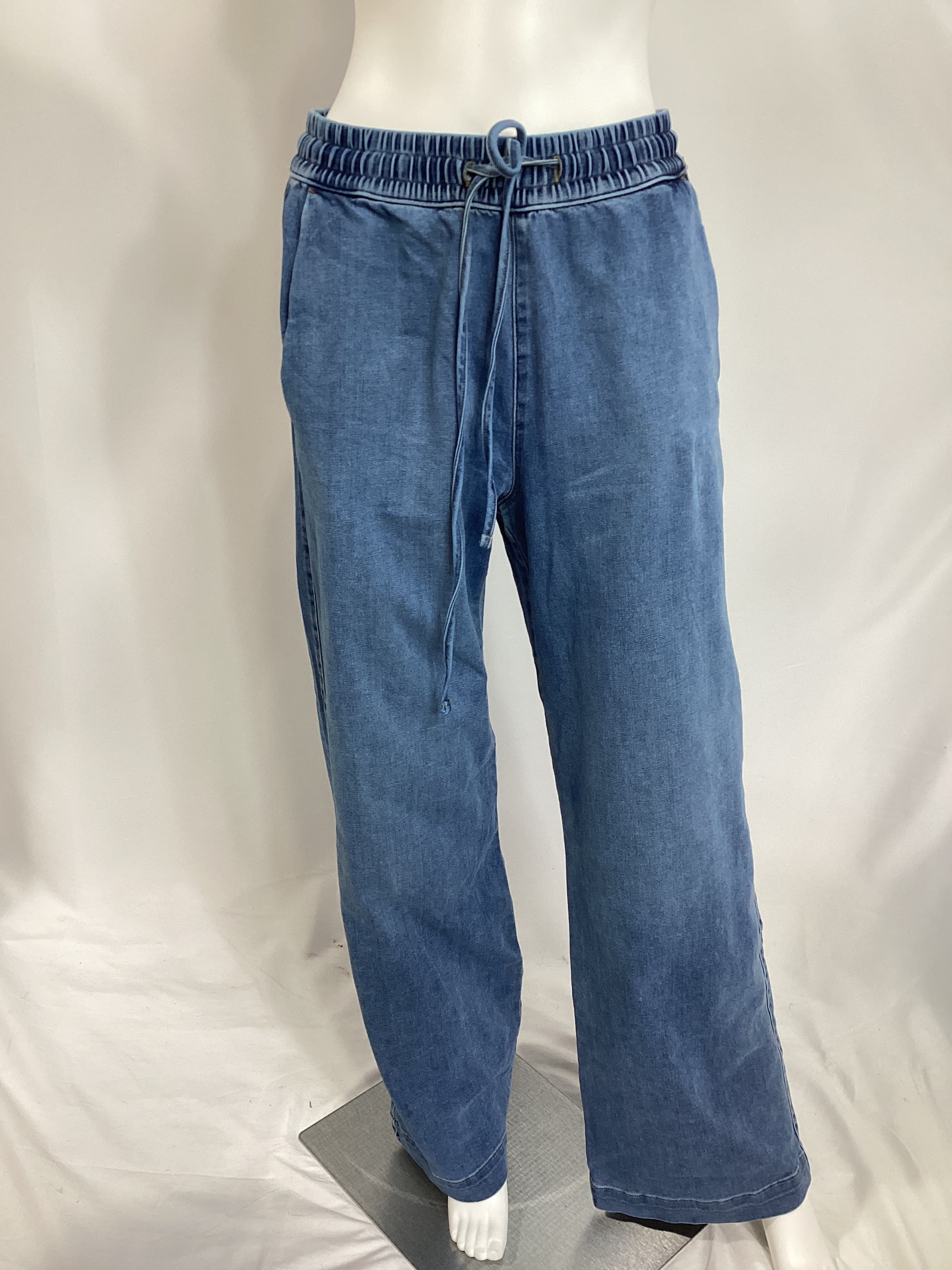 Soft Denim Pant In Mid Wash - Image 3
