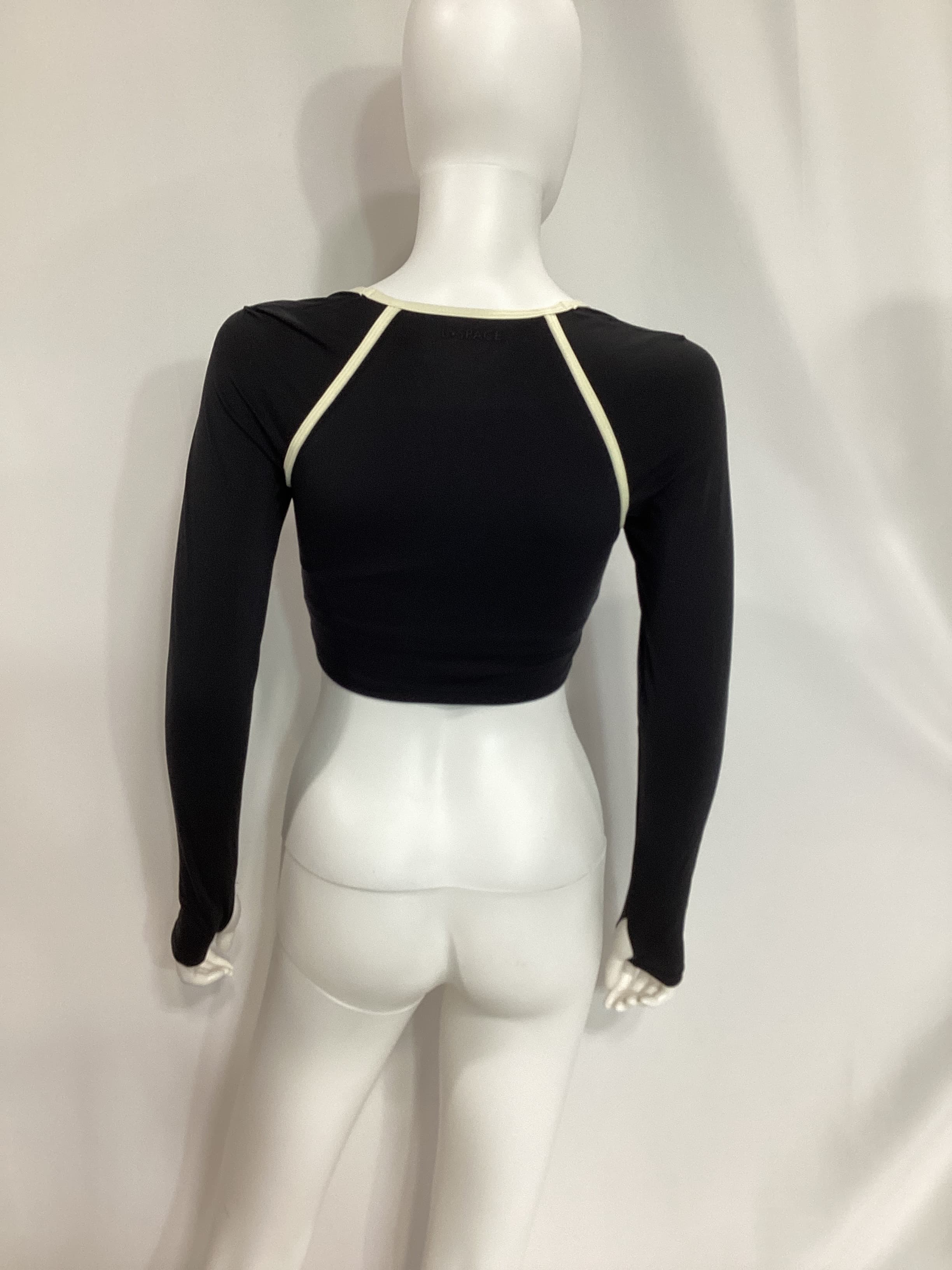 Campbell Top In Black & Cream - Image 3