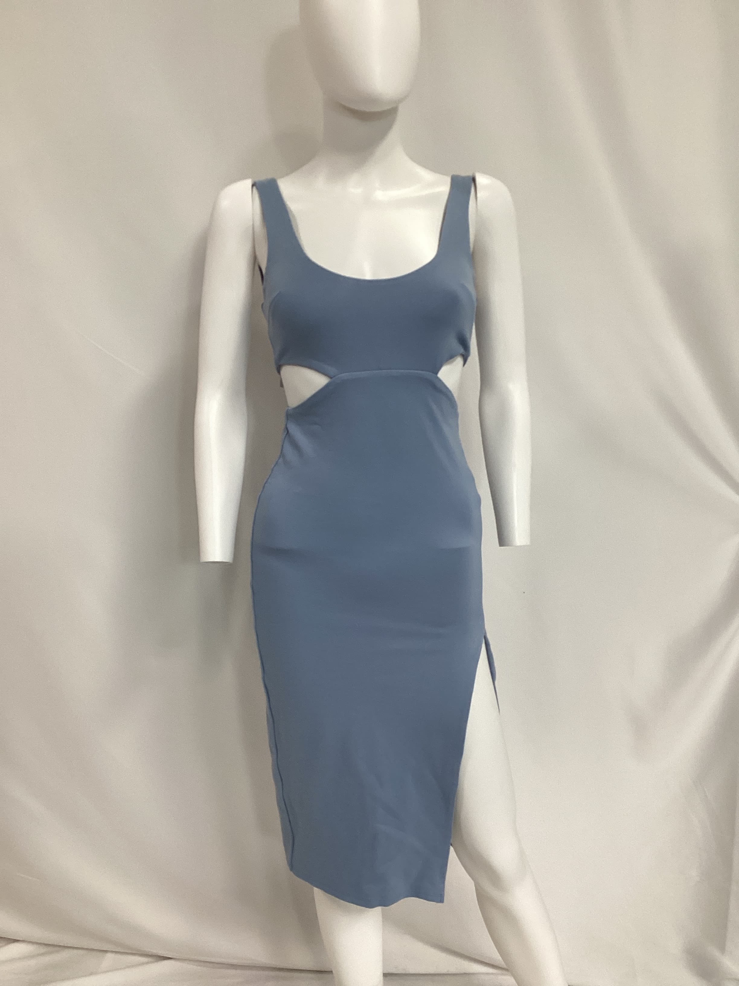 Titus Midi Dress In Baby Blue - Image 3