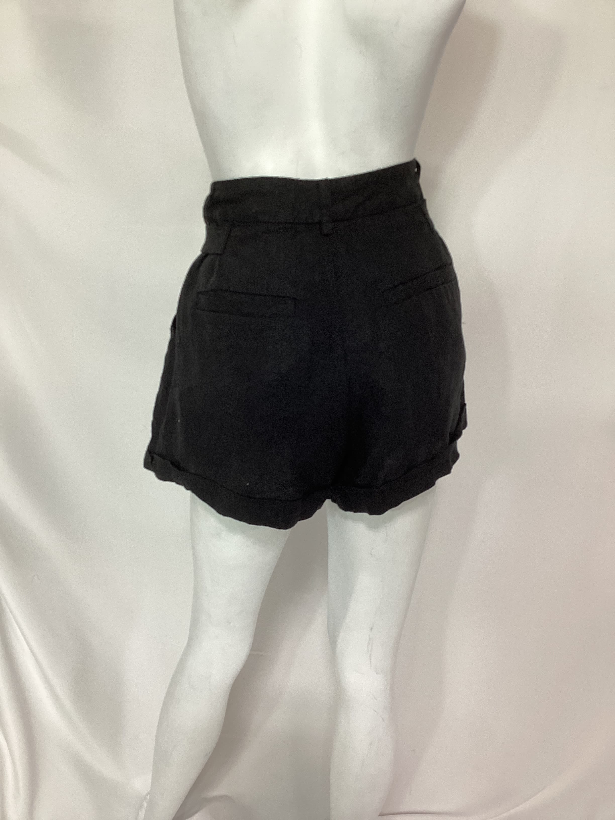 Kenny Linen Button Tab Short In Linen Black - Image 2