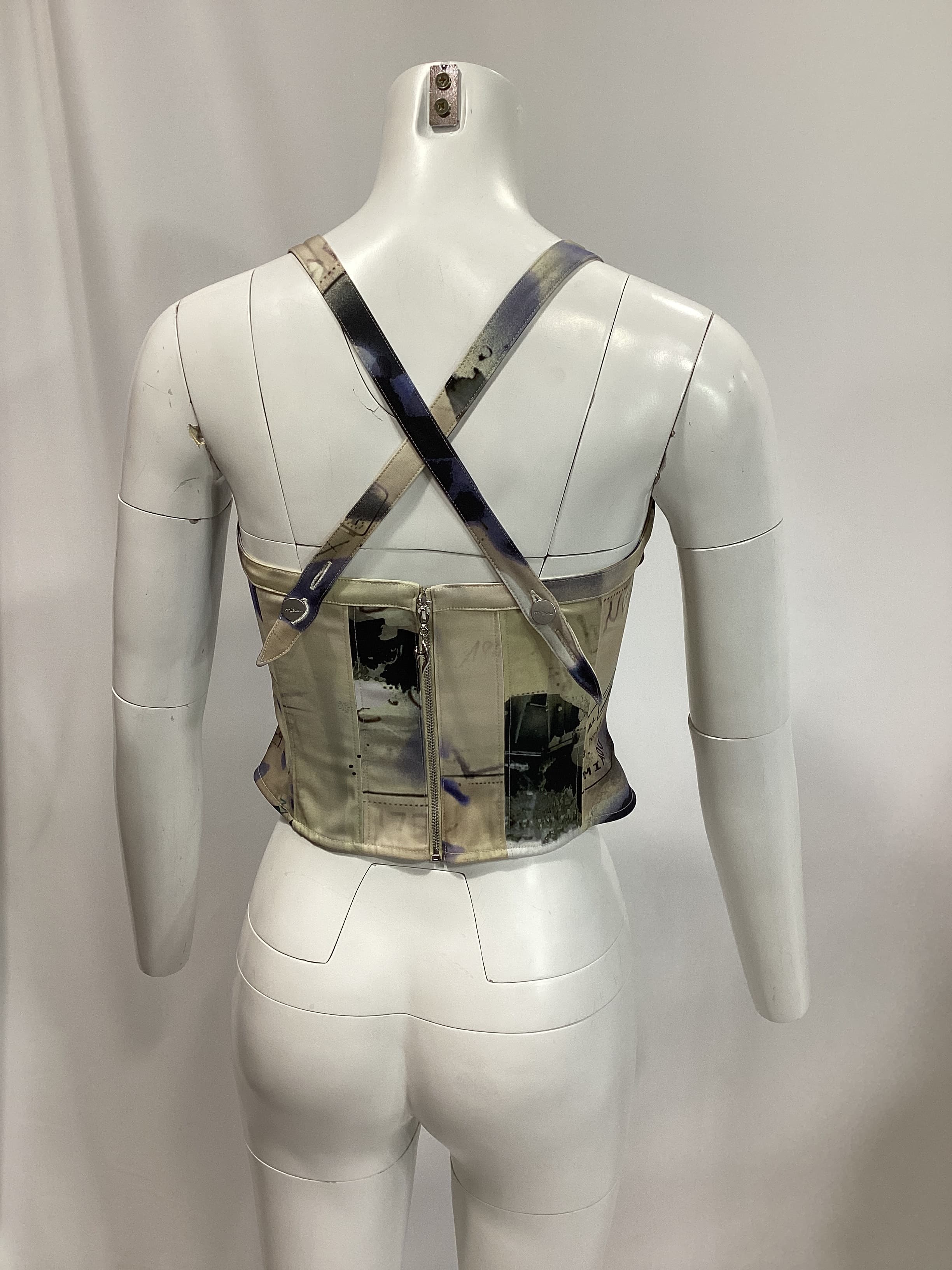 Valda Corset In Corsica - Image 3