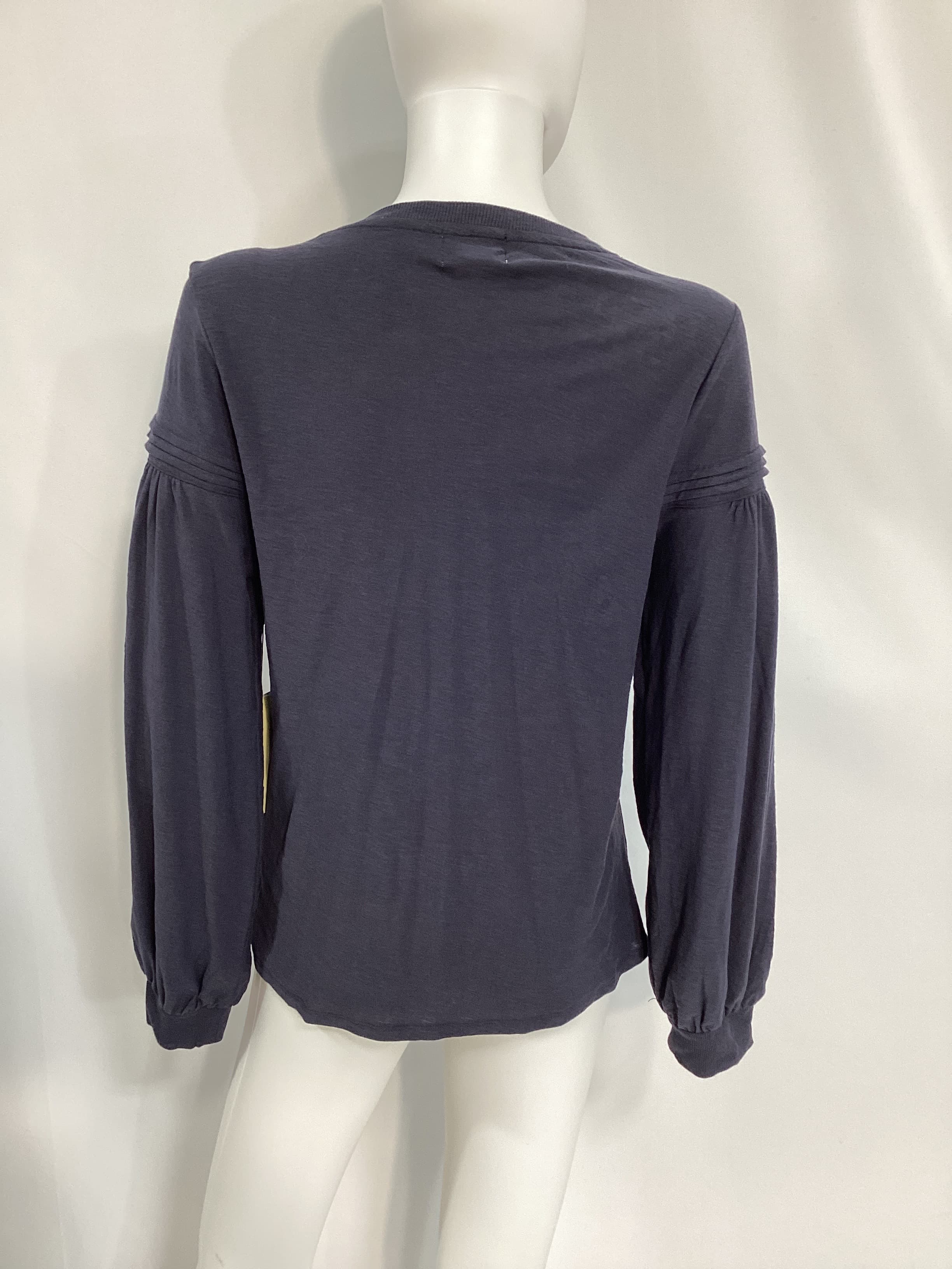 Rooney Pintucked Yoke Tee In It's Navy - Image 3