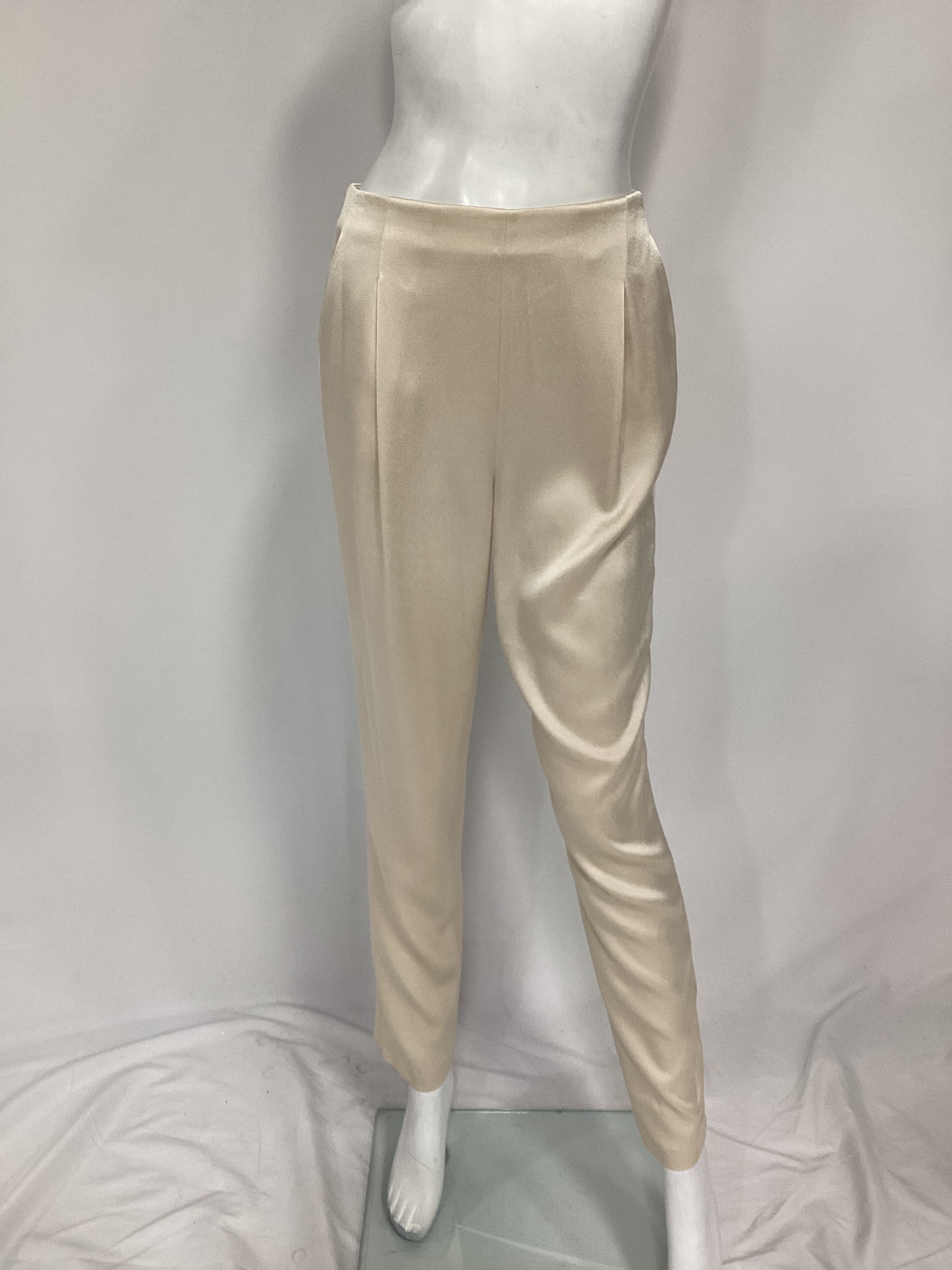 Jessie Slim Pant In Champagne - Image 3