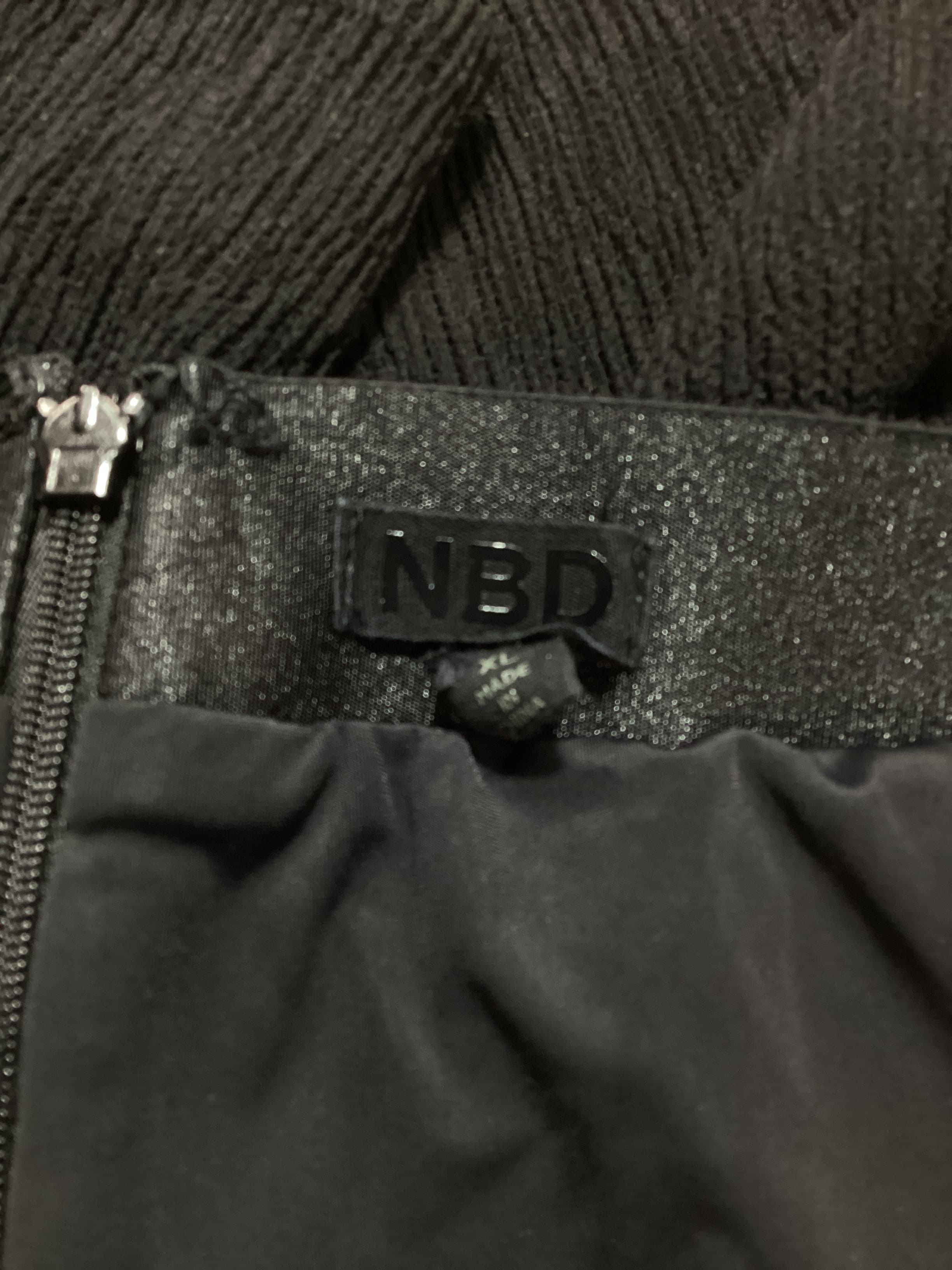 Brette Hot Short In Black - Image 4