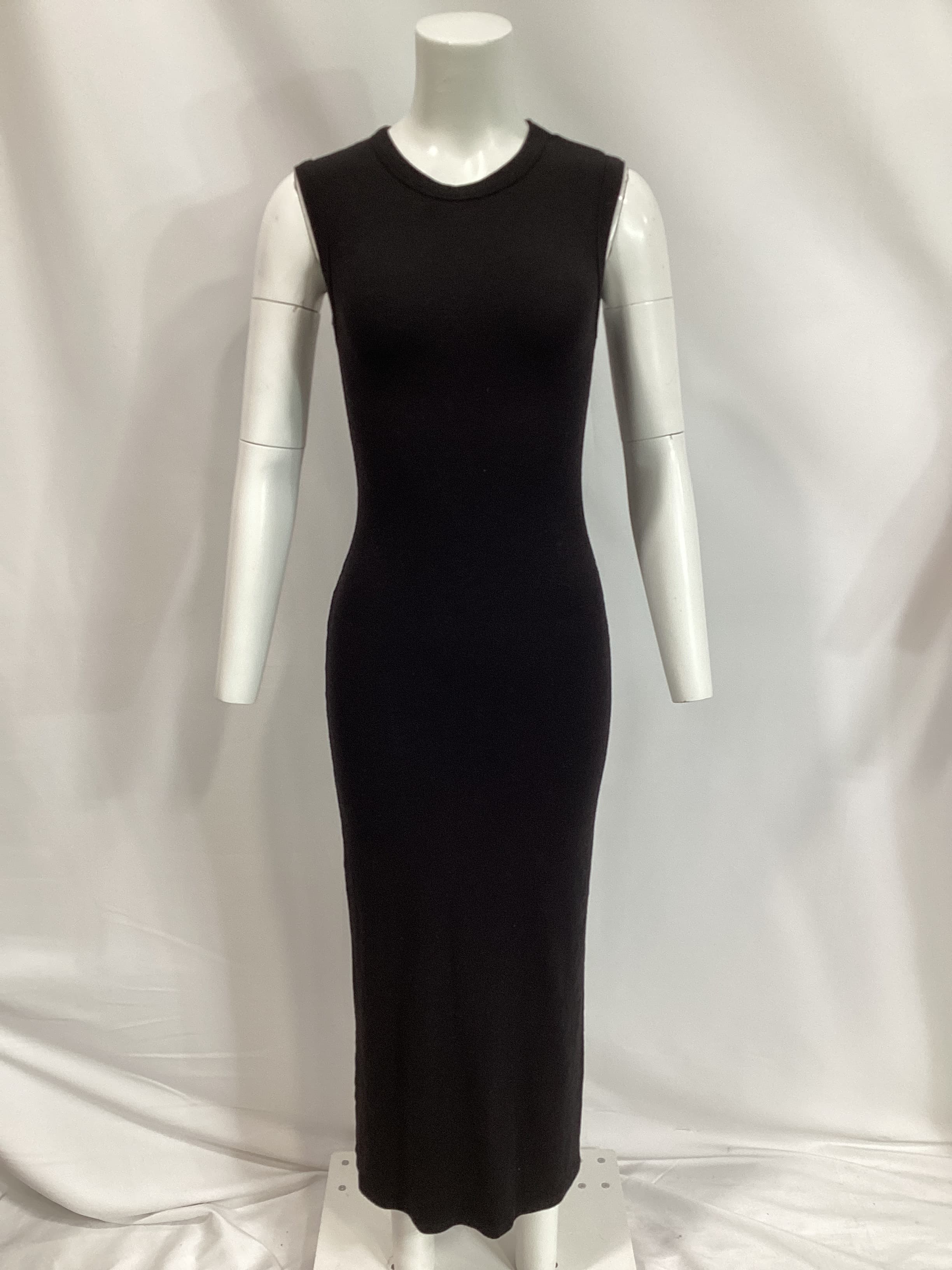 Sleeveless Midi - Image 3