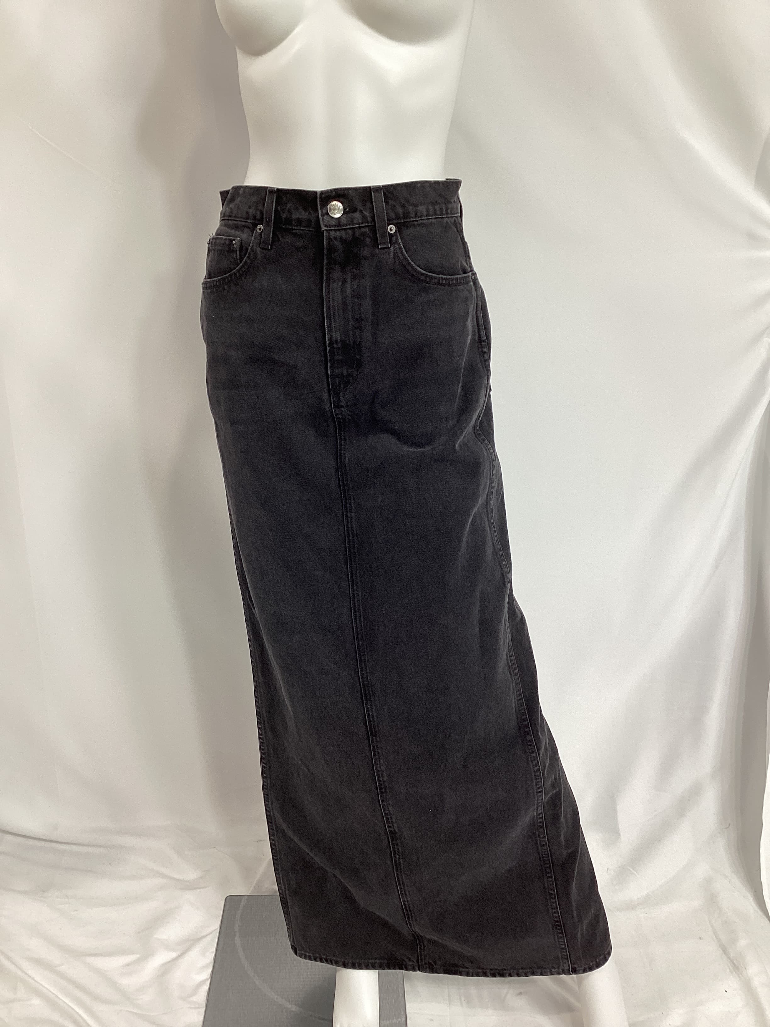 Amara Maxi Pencil Skirt With Back Slit - Image 2