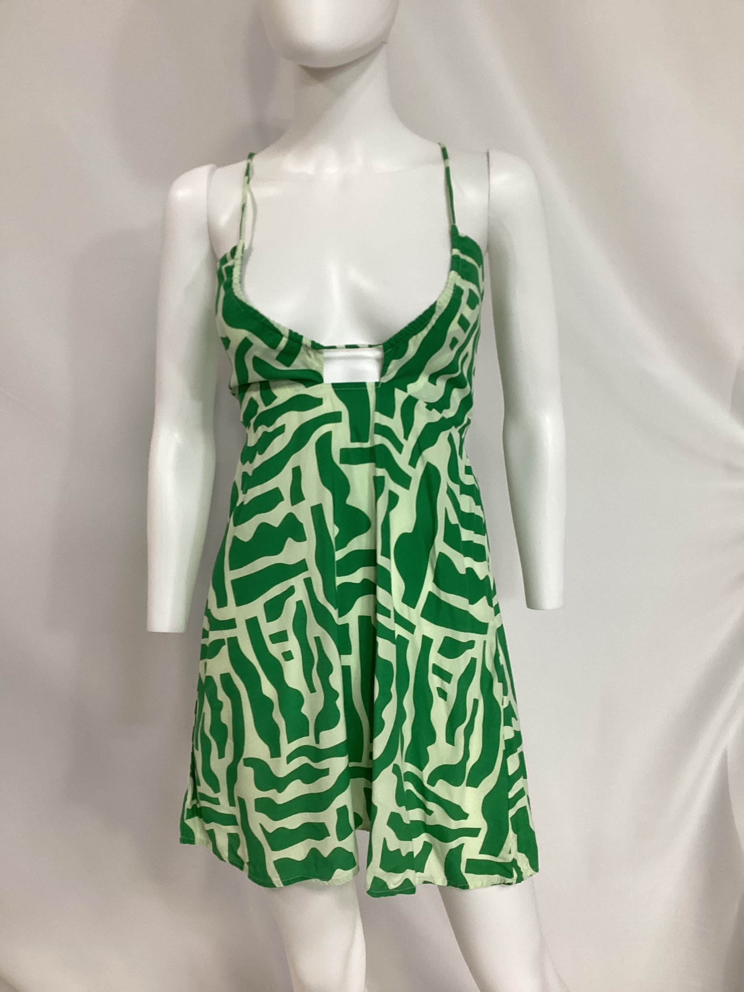 Surrau Mini Dress In Tulli Print Green - Image 2