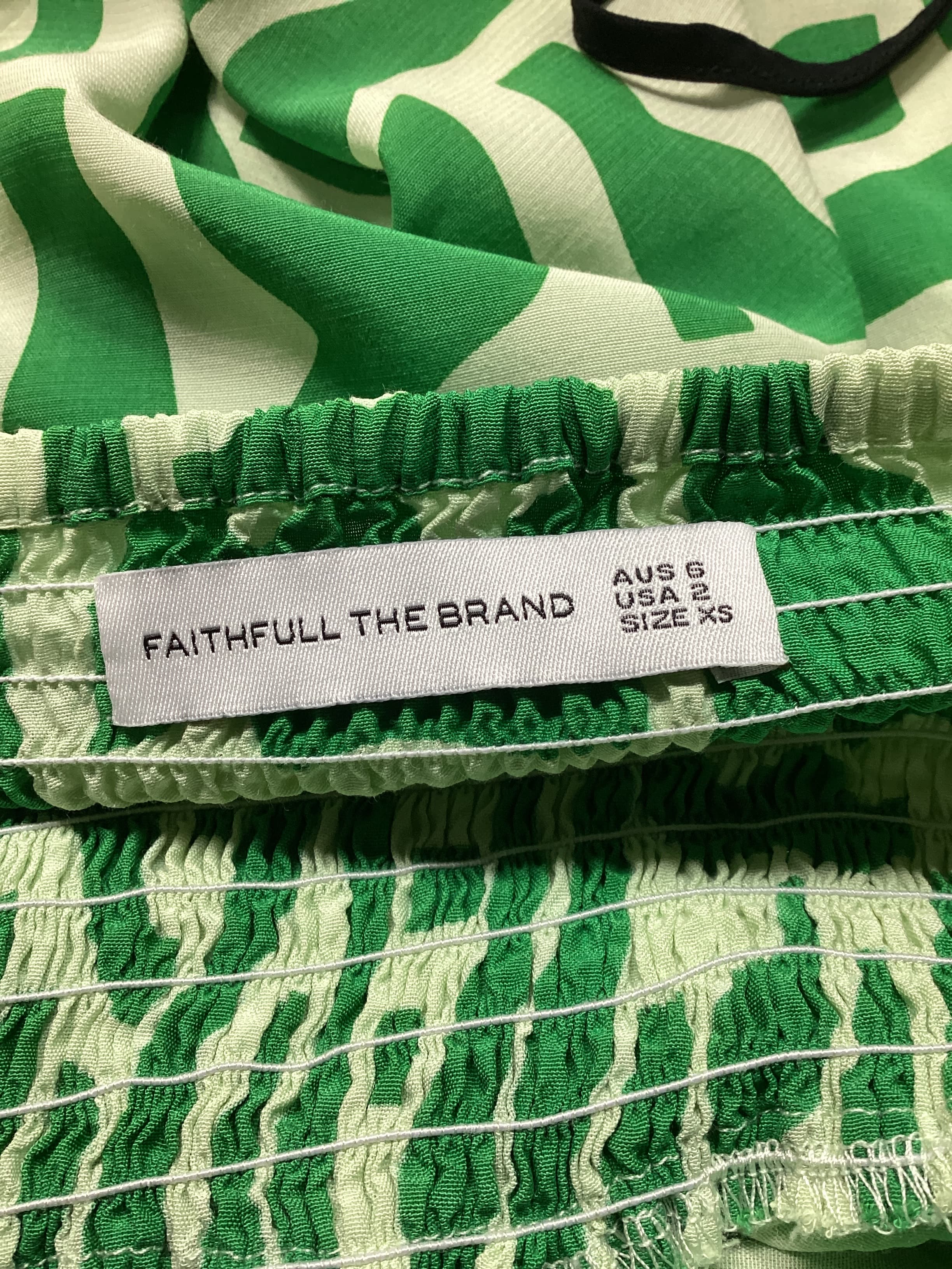 Surrau Mini Dress In Tulli Print Green - Image 4