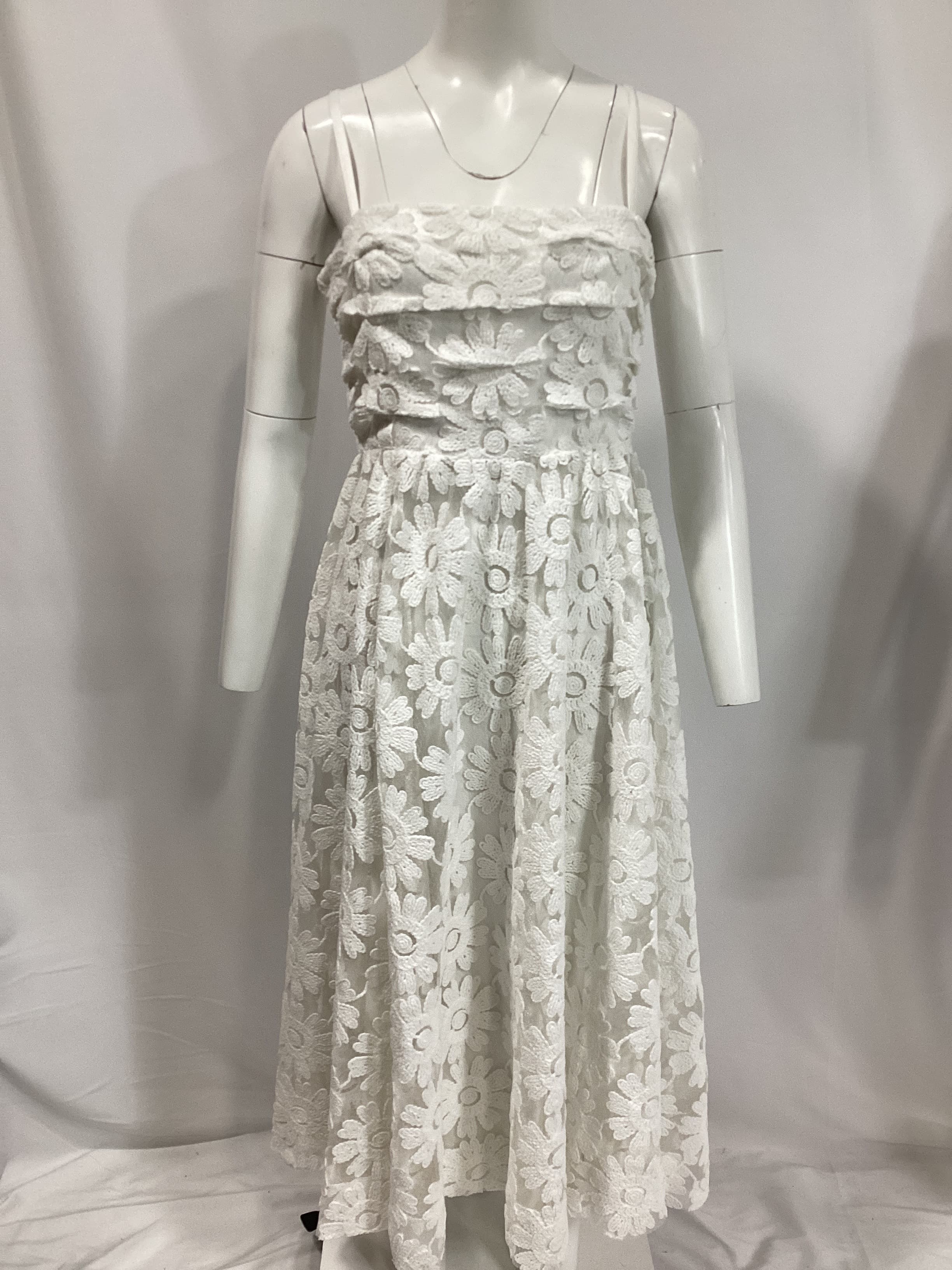 Geno Midi Dress In White - Image 2