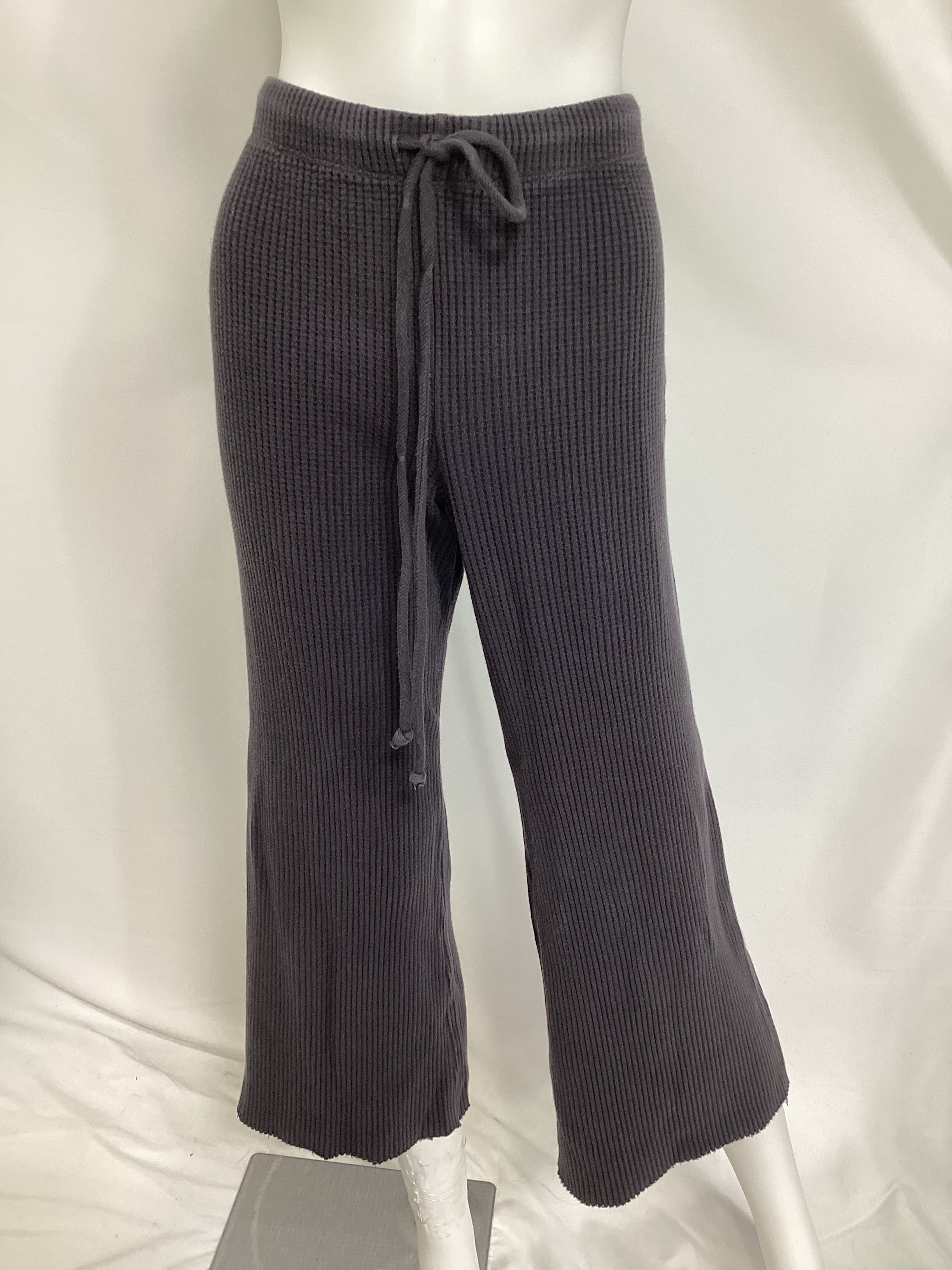 Waffle Crop Lounge Sweat In Faded Black - Image 2