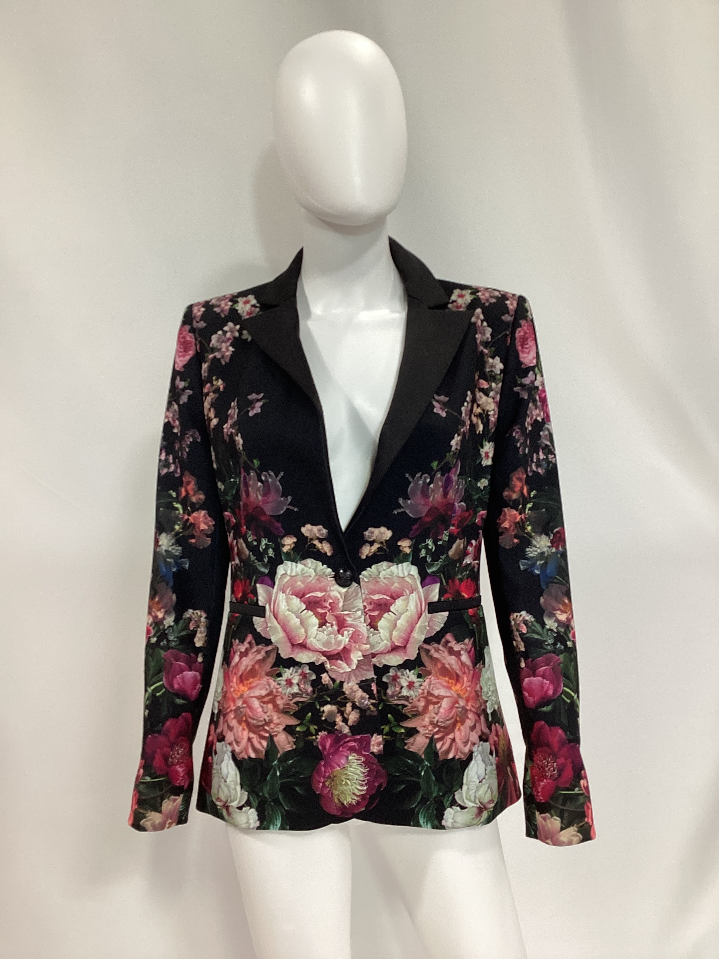 Breann Long Fitted Blazer - Image 3