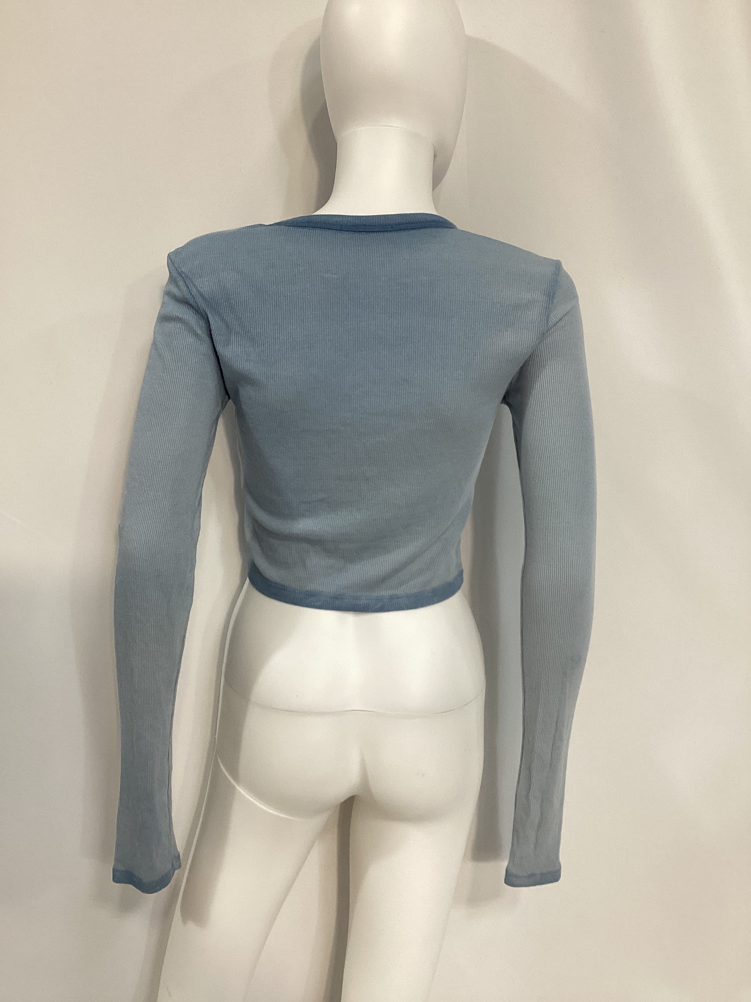 X Revolve Verona Crop Long Sleeve - Image 4