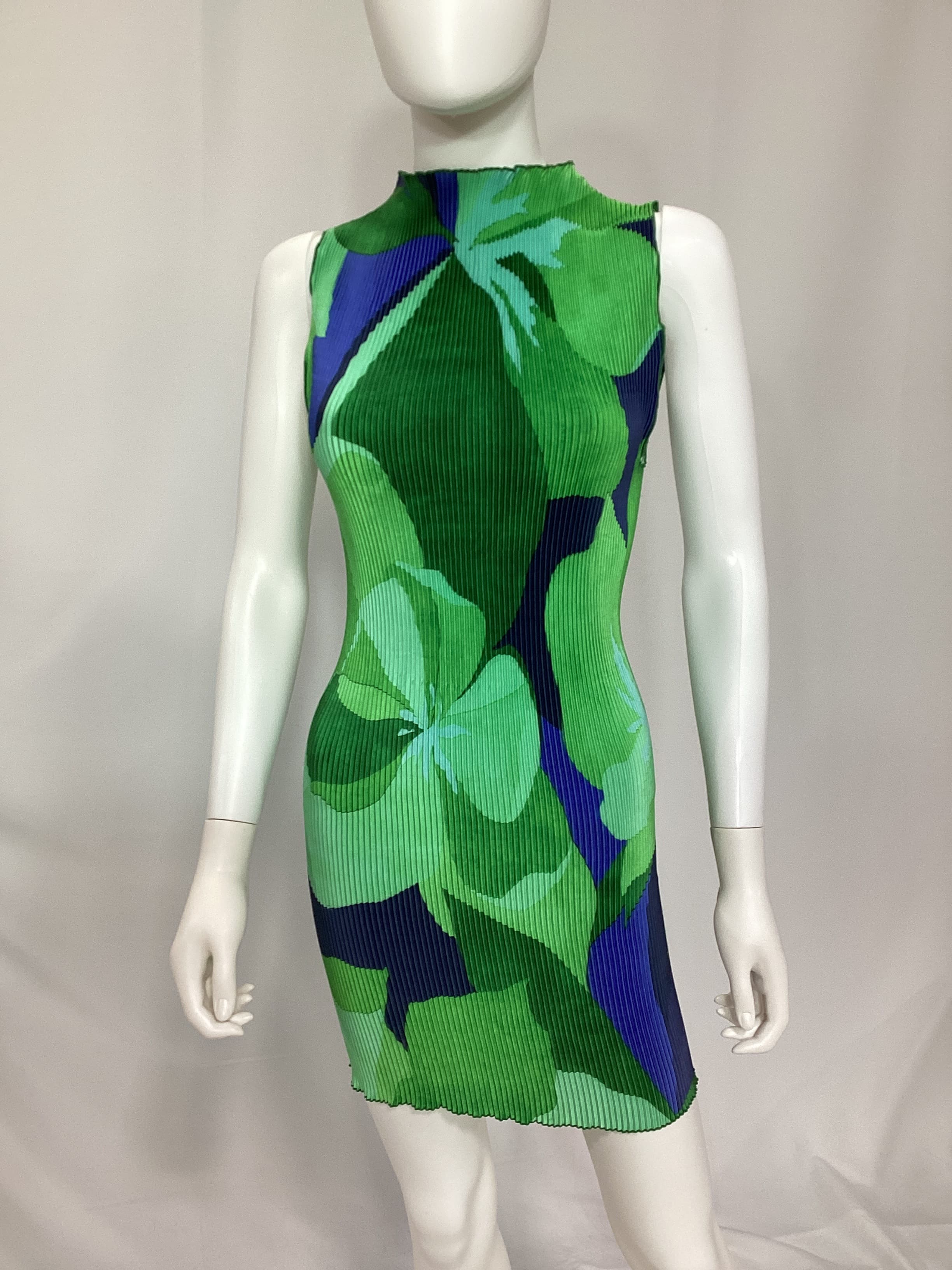 Gisele Mini Dress In Capri Print Green - Image 3