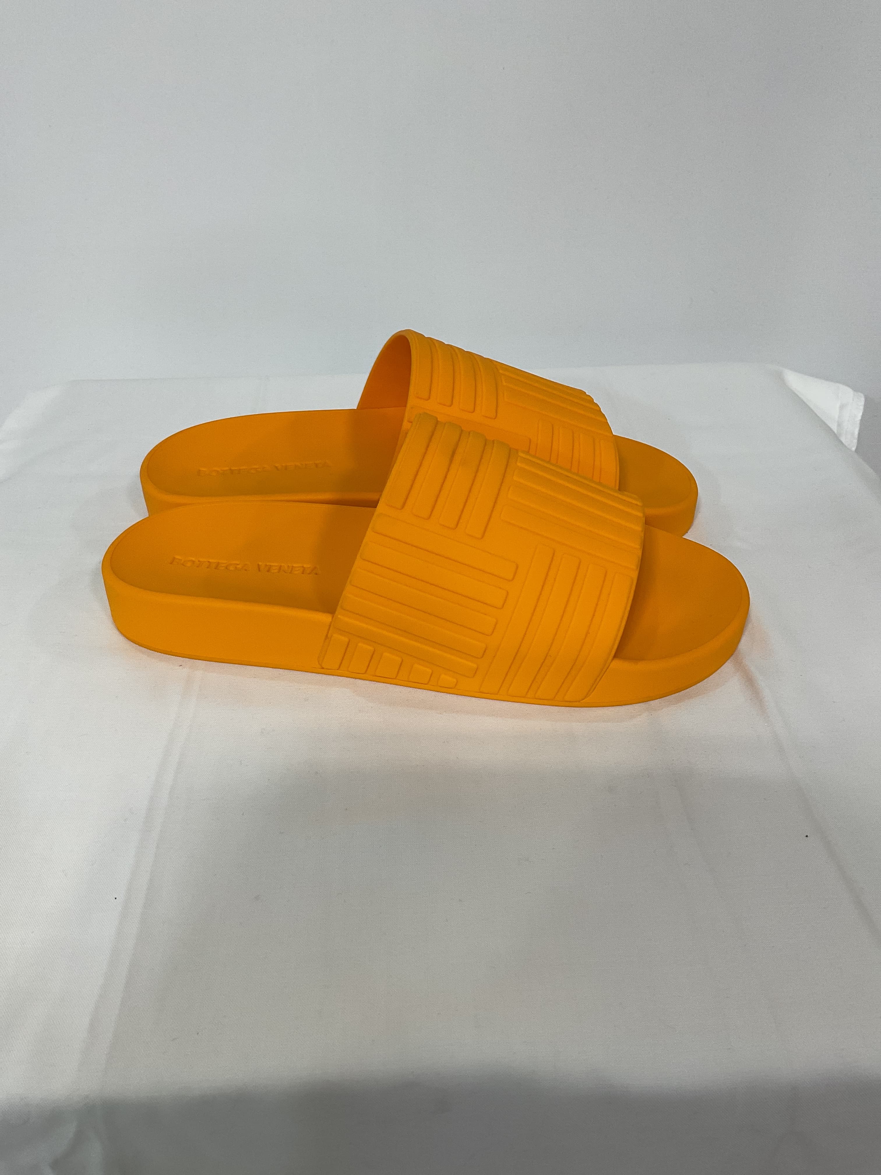 Carpet Rubber Slide Sandals - Image 4
