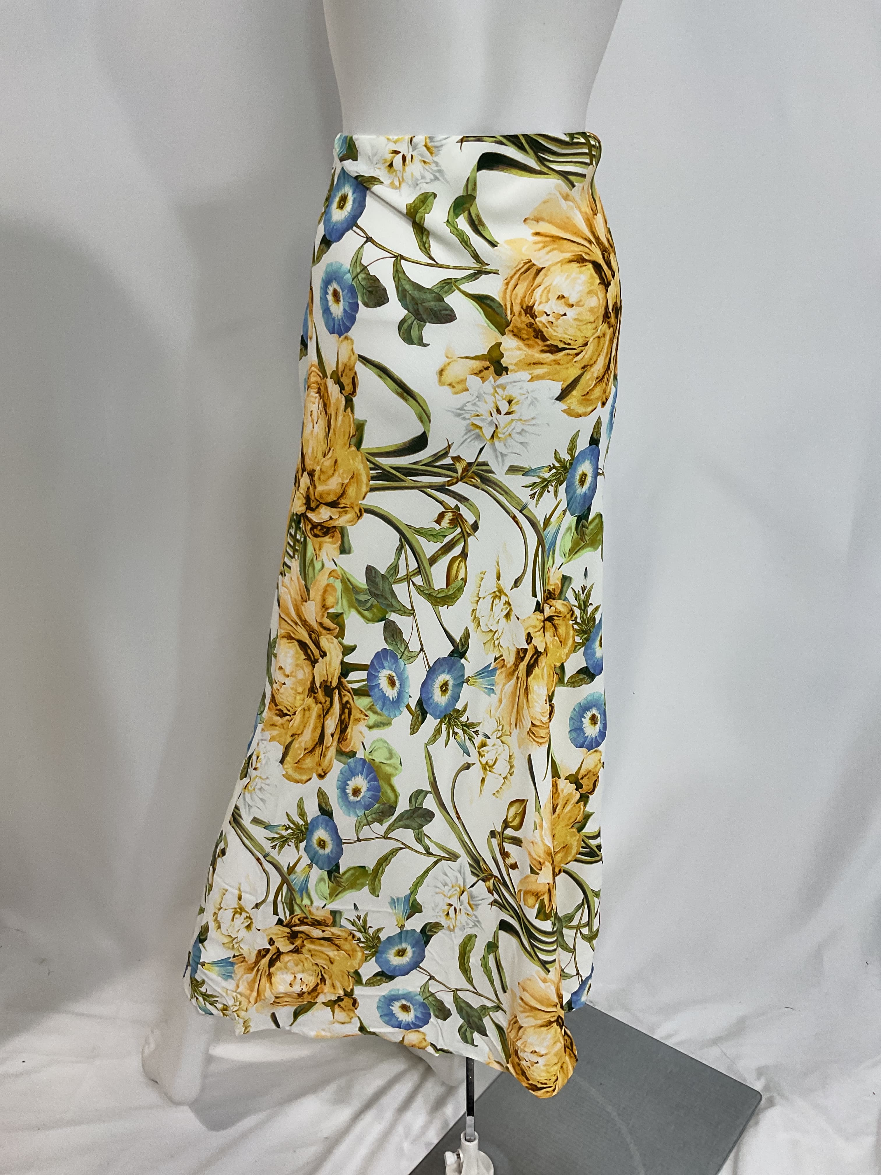 The Gwen Floral Print Maxi Skirt - Image 3