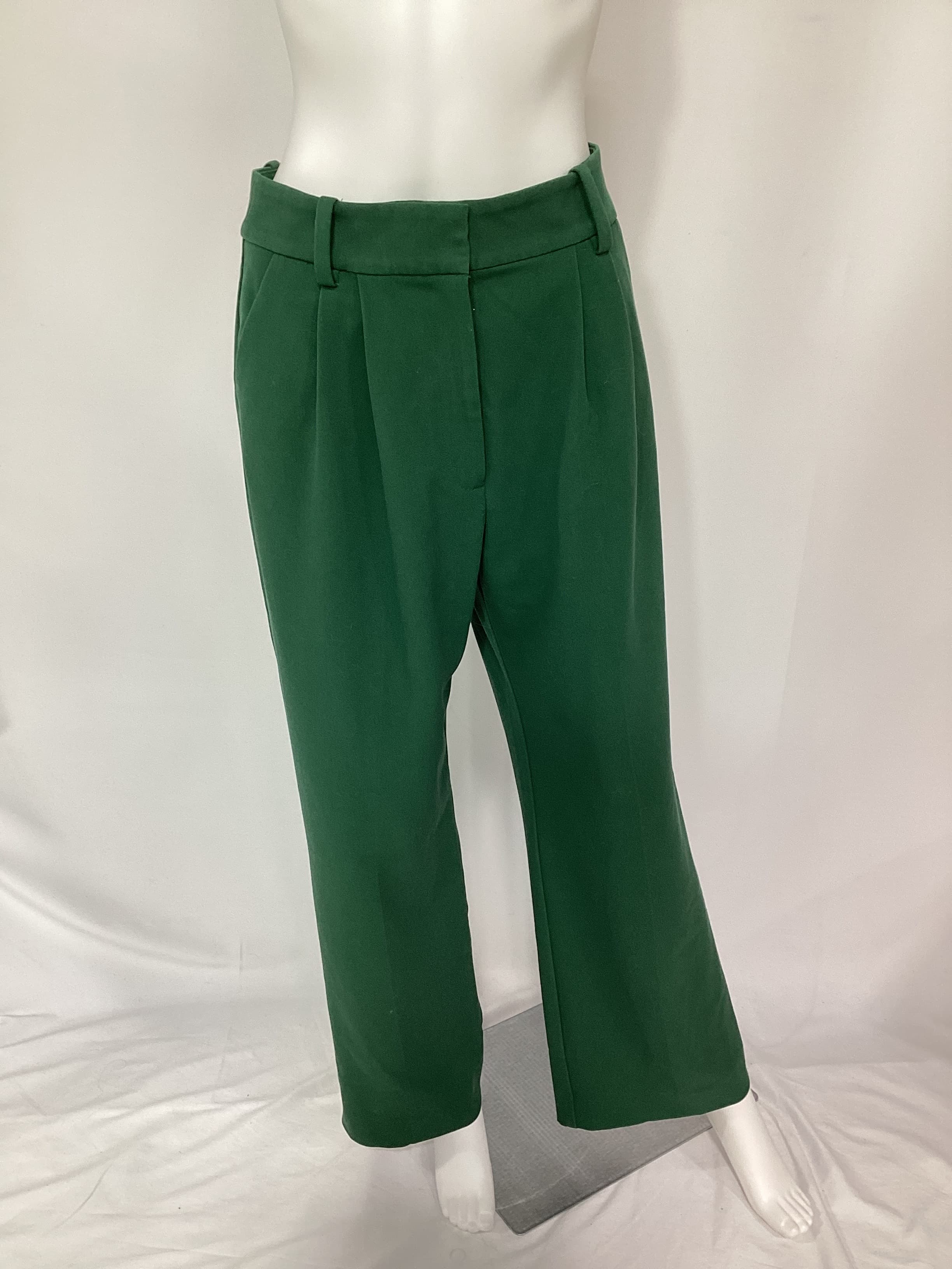 The Favorite Pant In Evergreen - Image 3