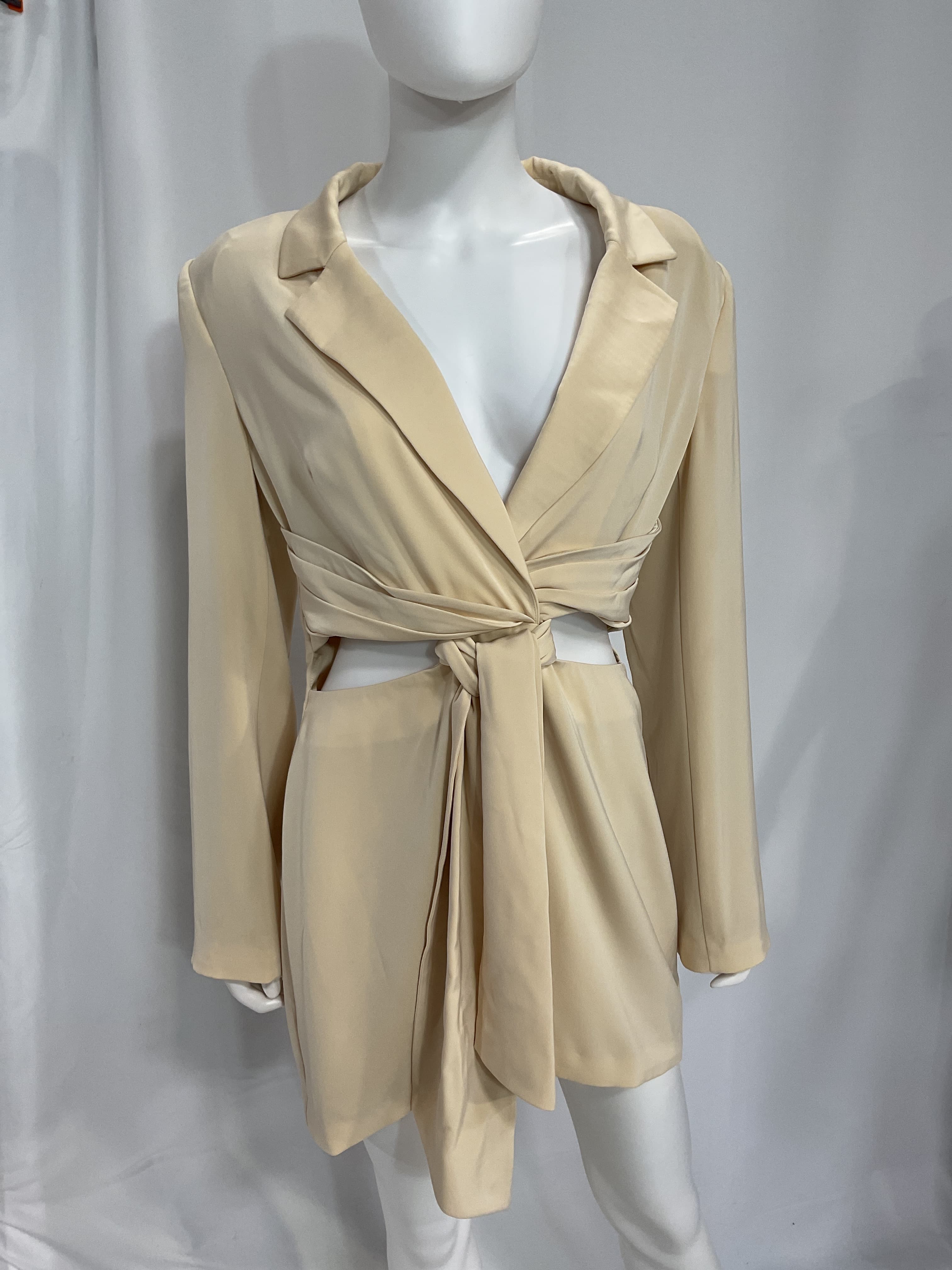 Heron Blazer Dress In Ivory - Image 3