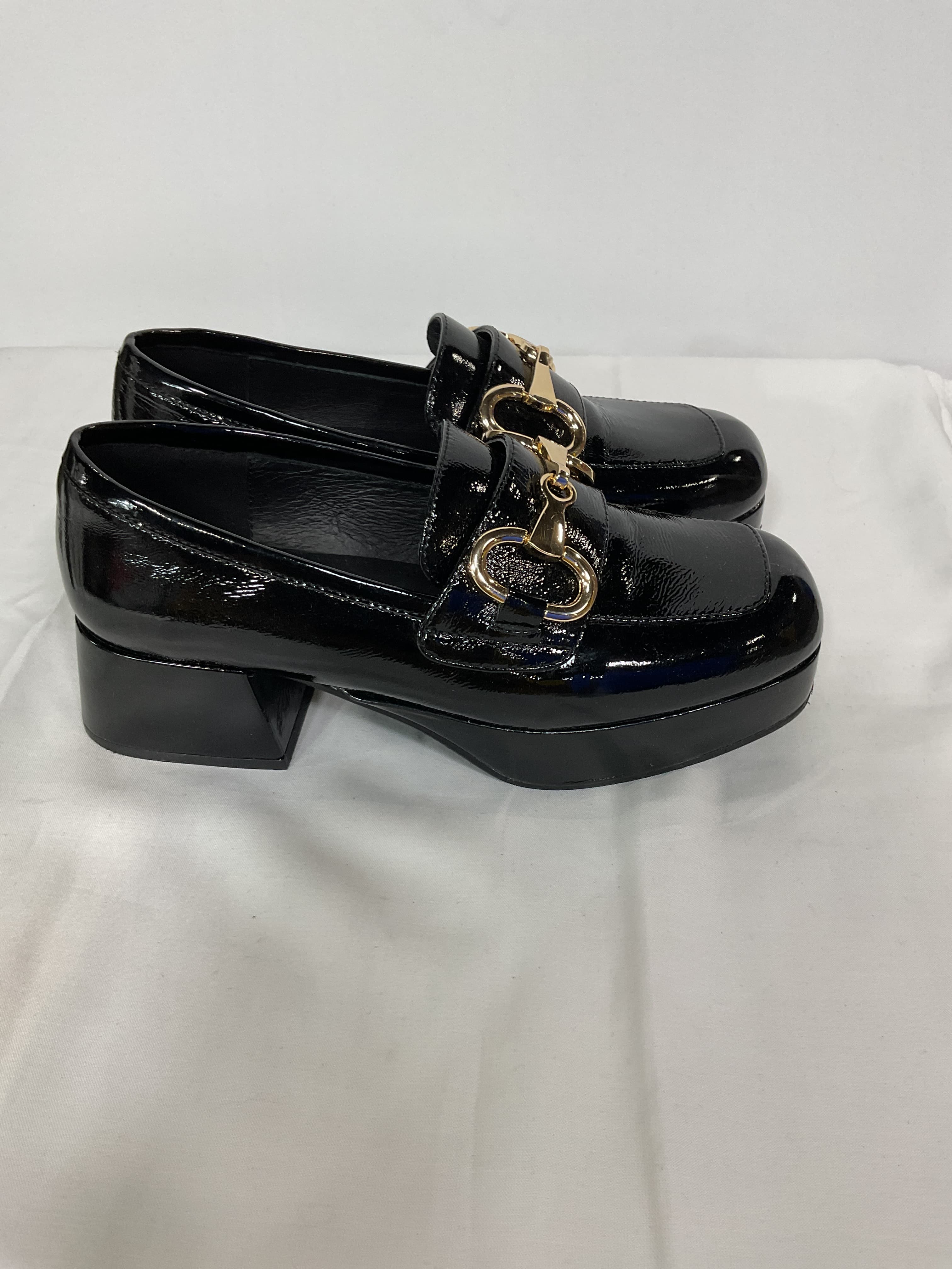 Student Loafer In Black Crinkle Patent - Image 3