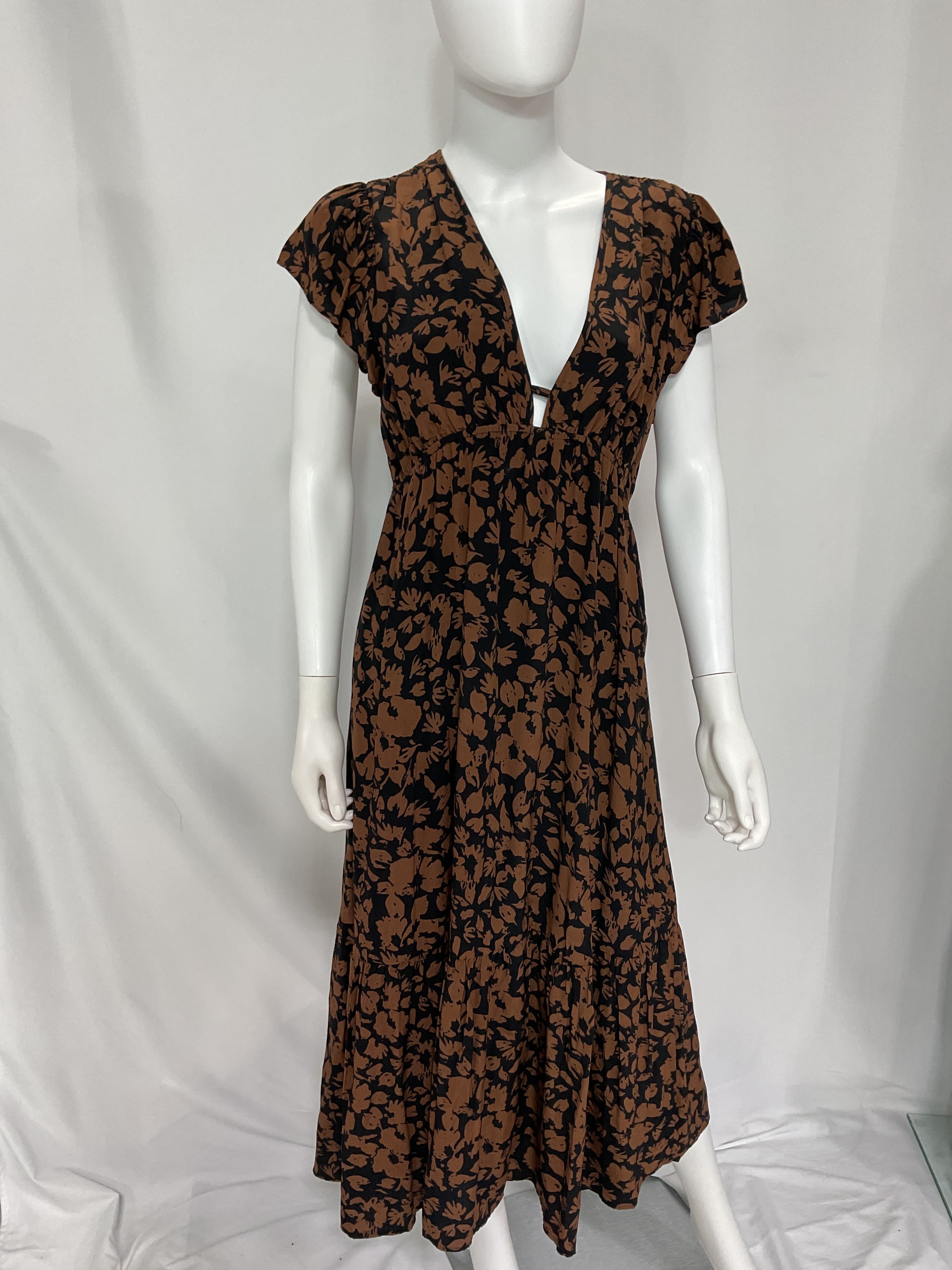 Tina Dress In Garden Silhouette - Image 2