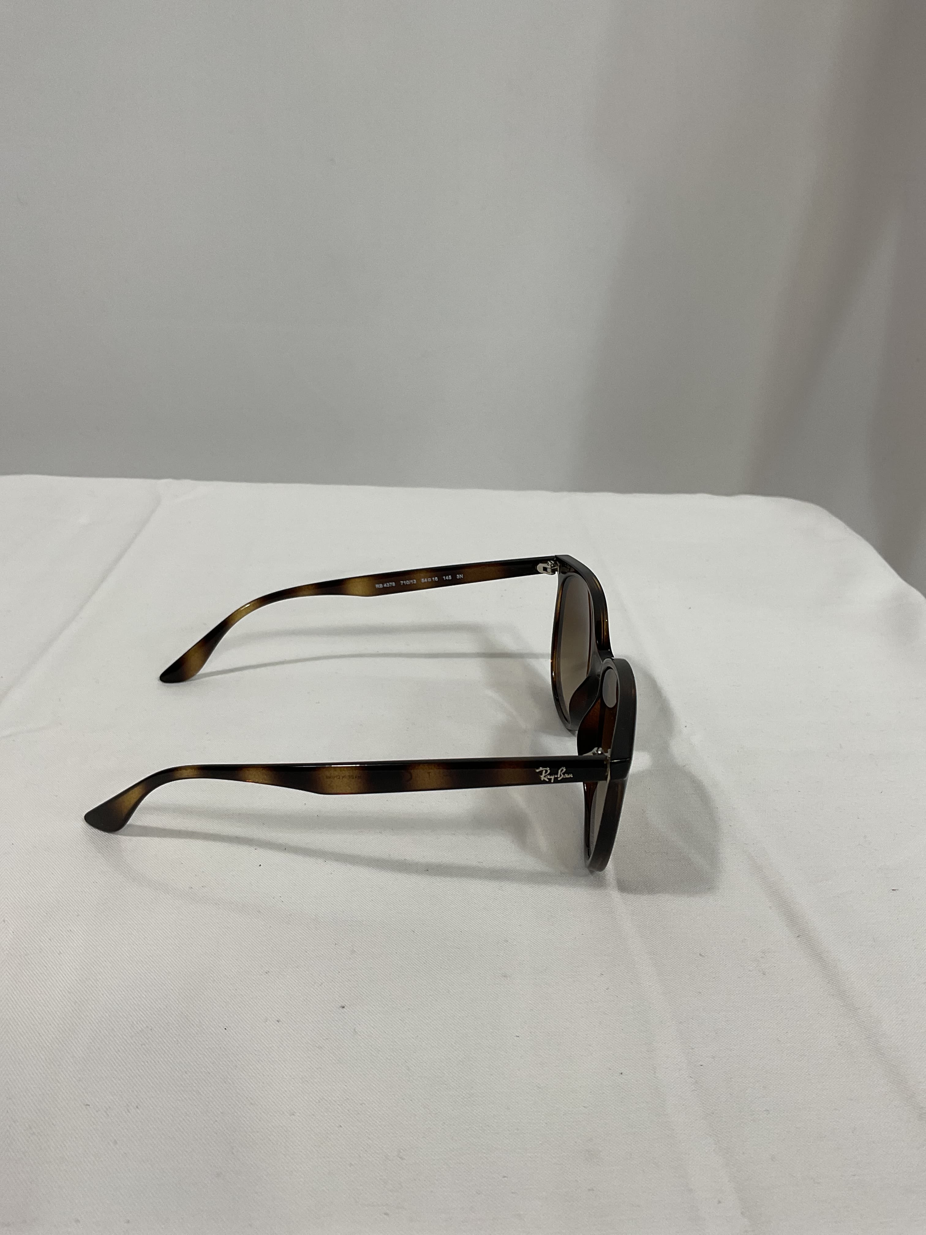 Classic In Havana & Gradient Brown - Image 2