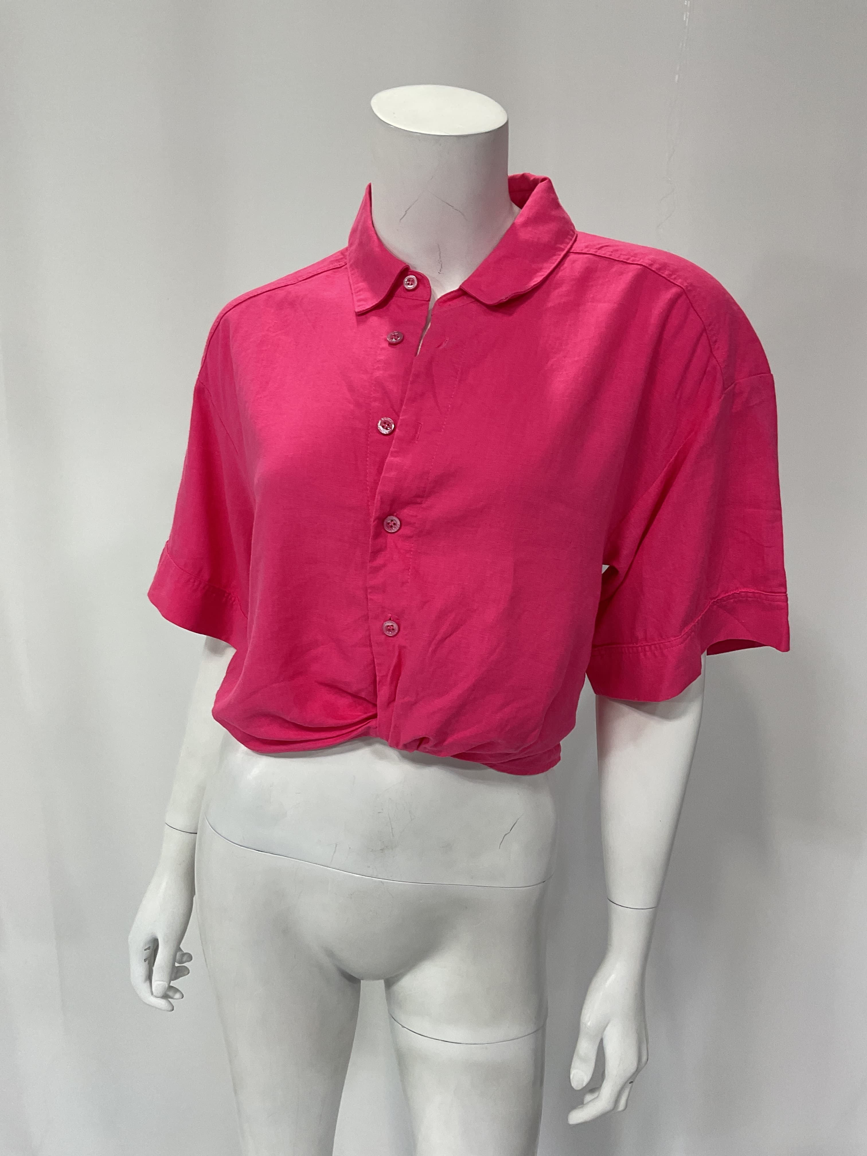 Cropped Twist Front Shirt - Image 3