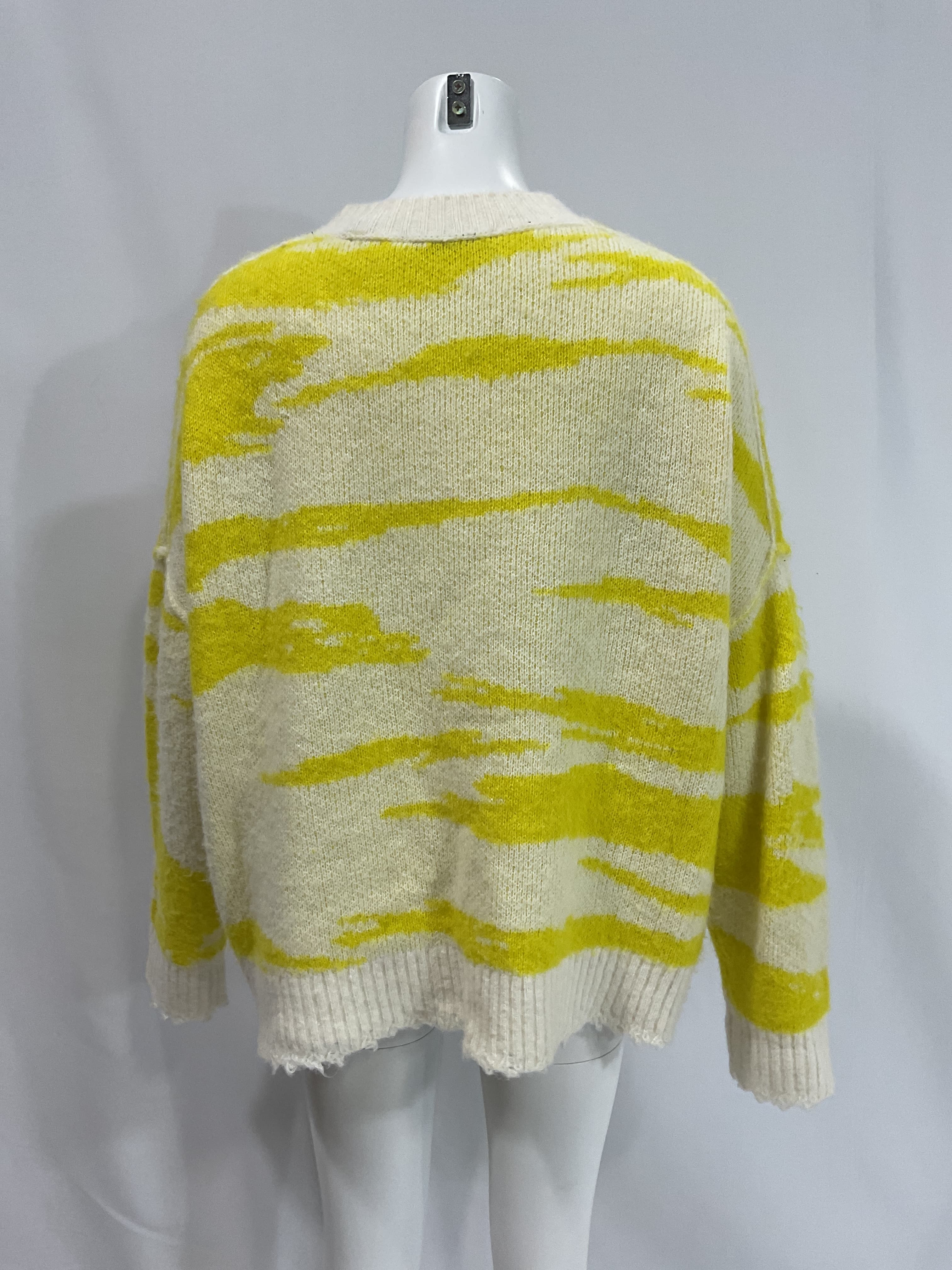 Tiga V-Neck Sweater In Sunshine & White - Image 3