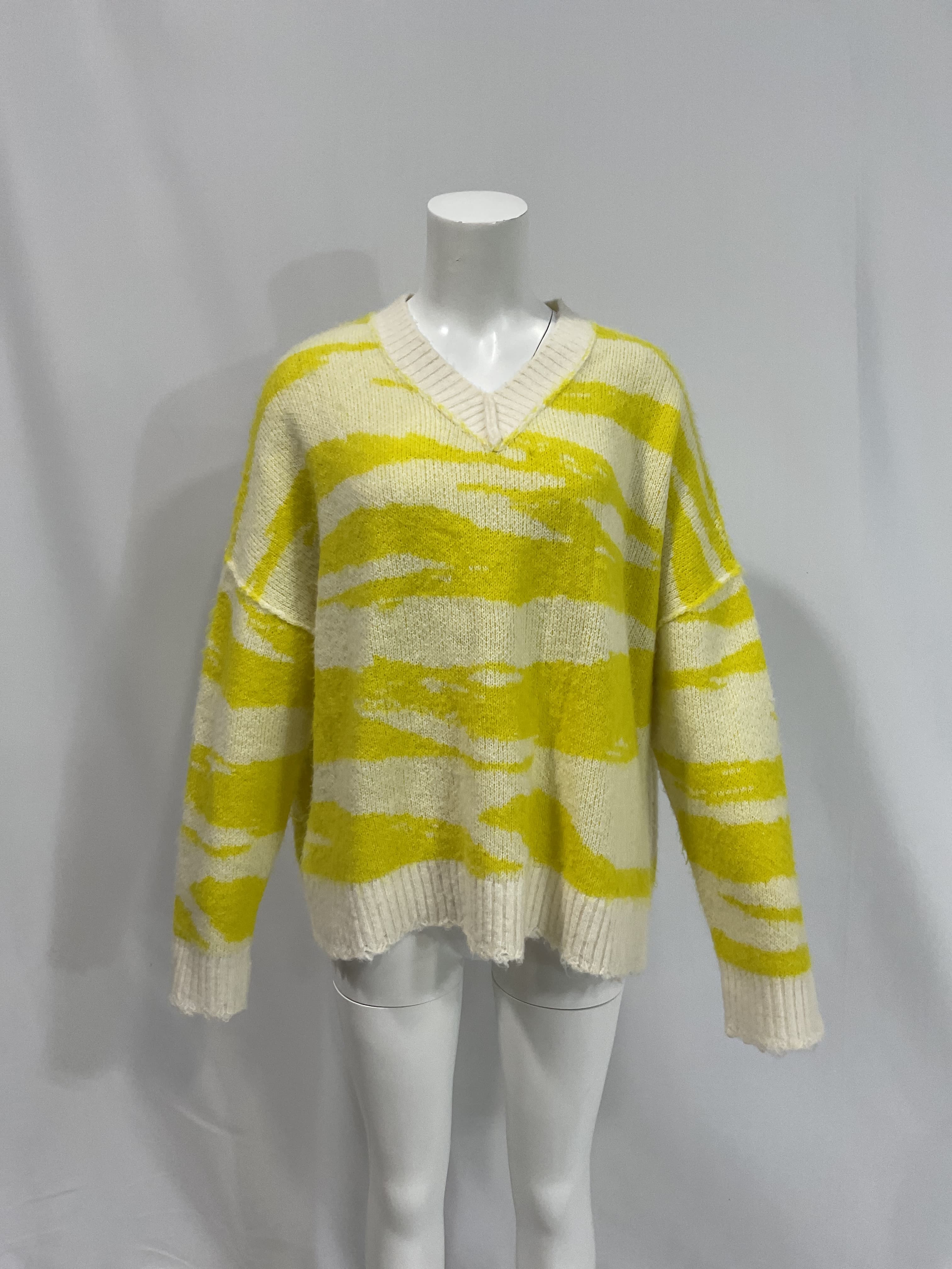 Tiga V-Neck Sweater In Sunshine & White - Image 4
