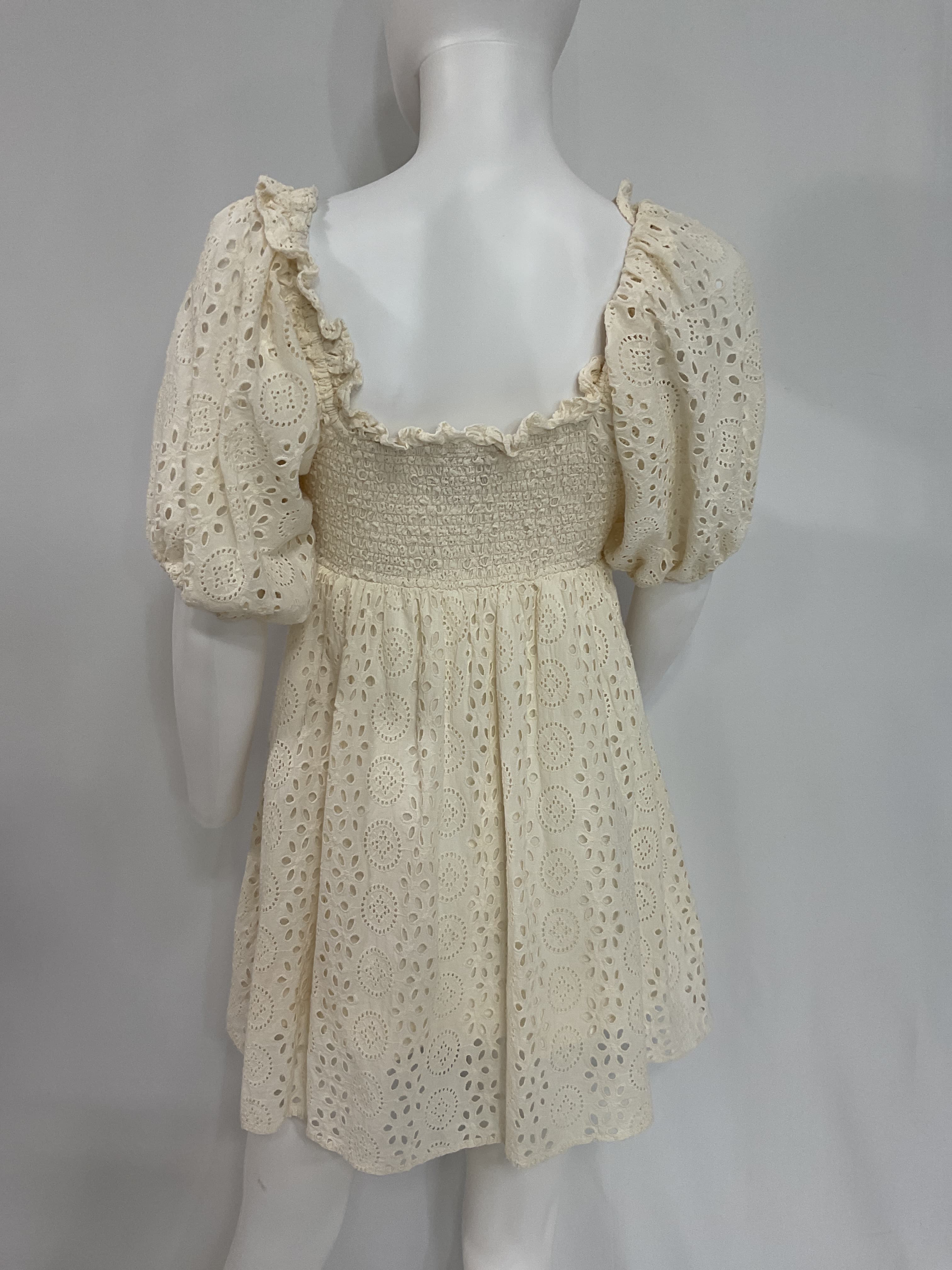 Lucca Mini Dress In Cream - Image 4