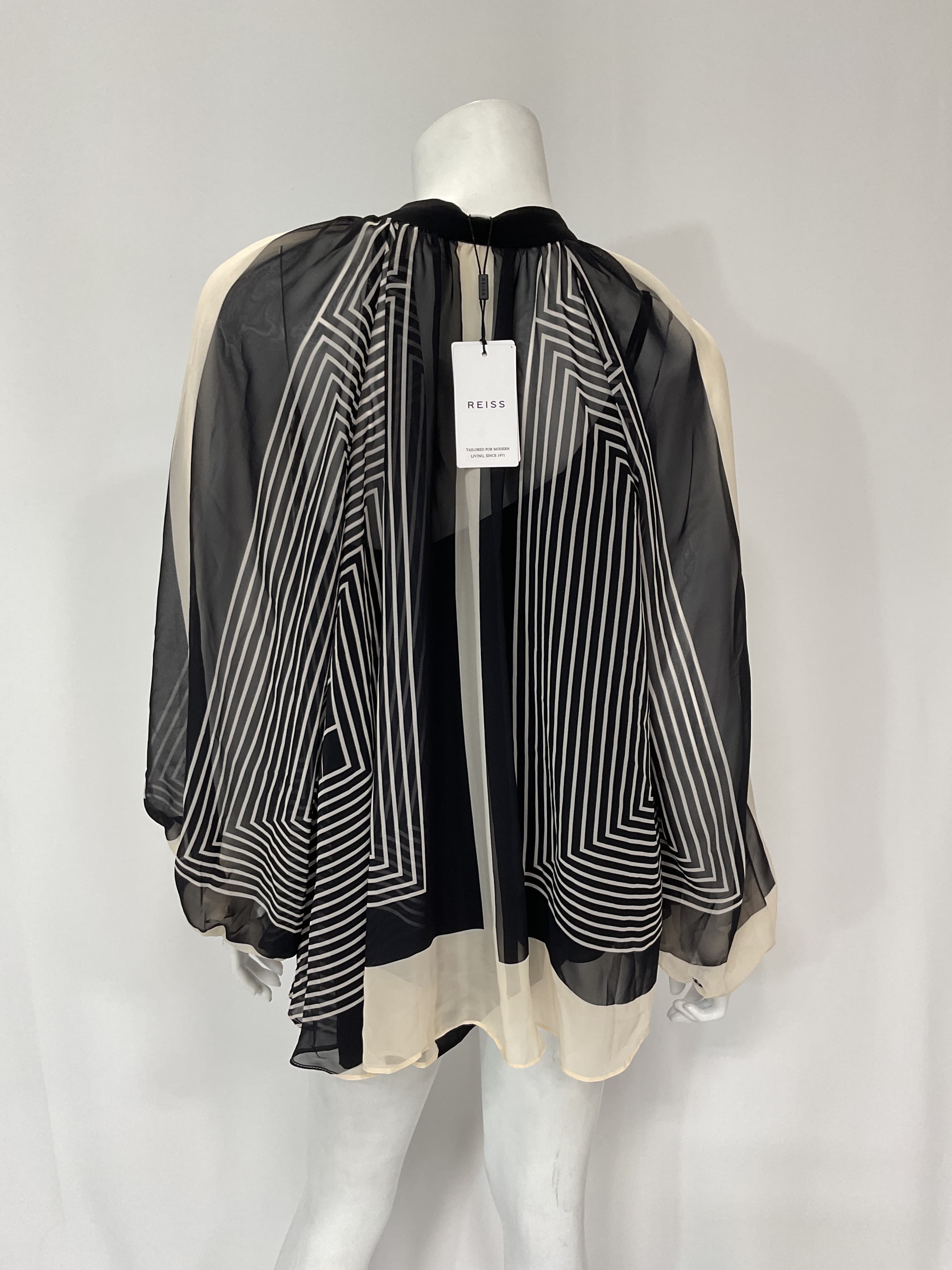 Charli Stripe Split Sleeve Top - Image 4