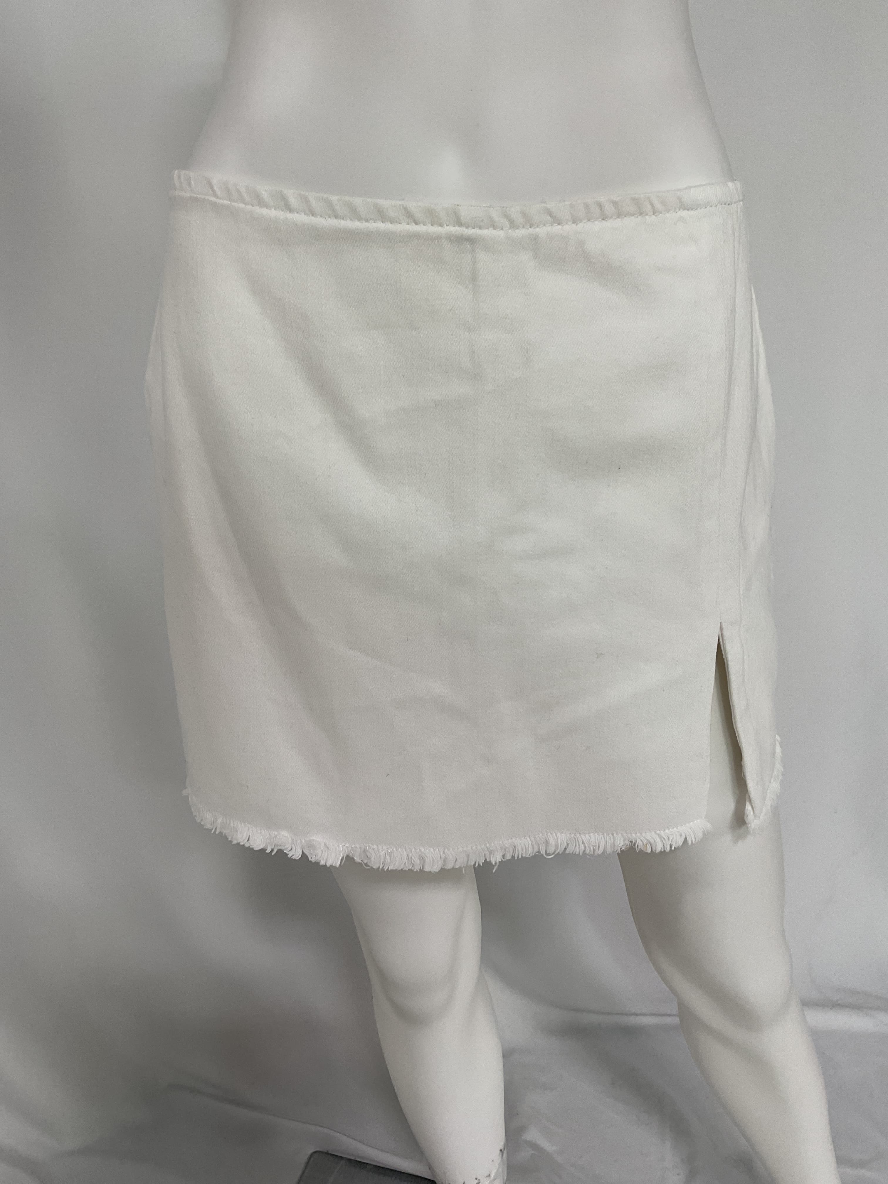 Dale Denim Skort In White - Image 2