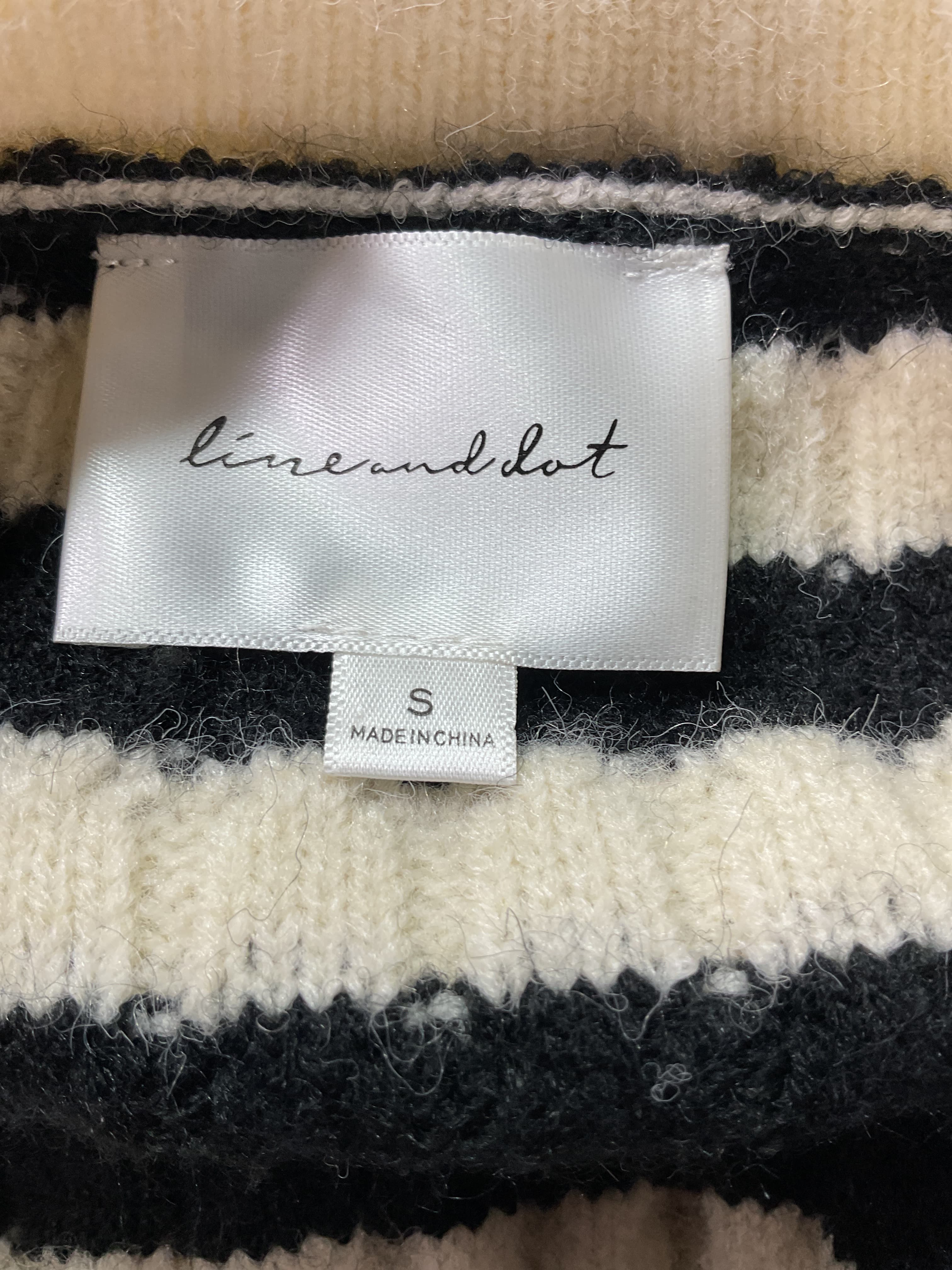 Laurel Cardigan In Ivory & Black - Image 4