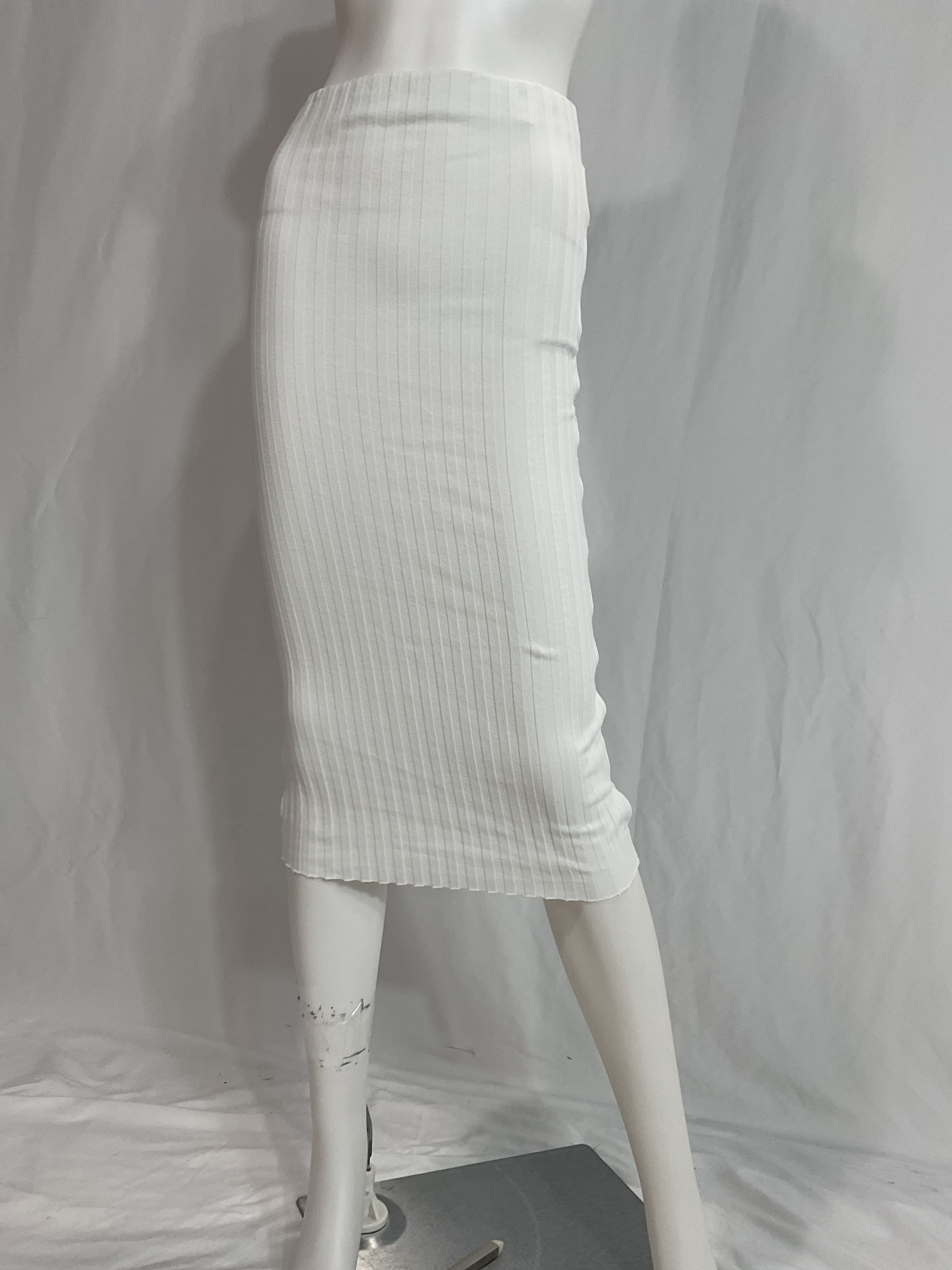Capri Cut Out Midi Skirt In White - Image 3