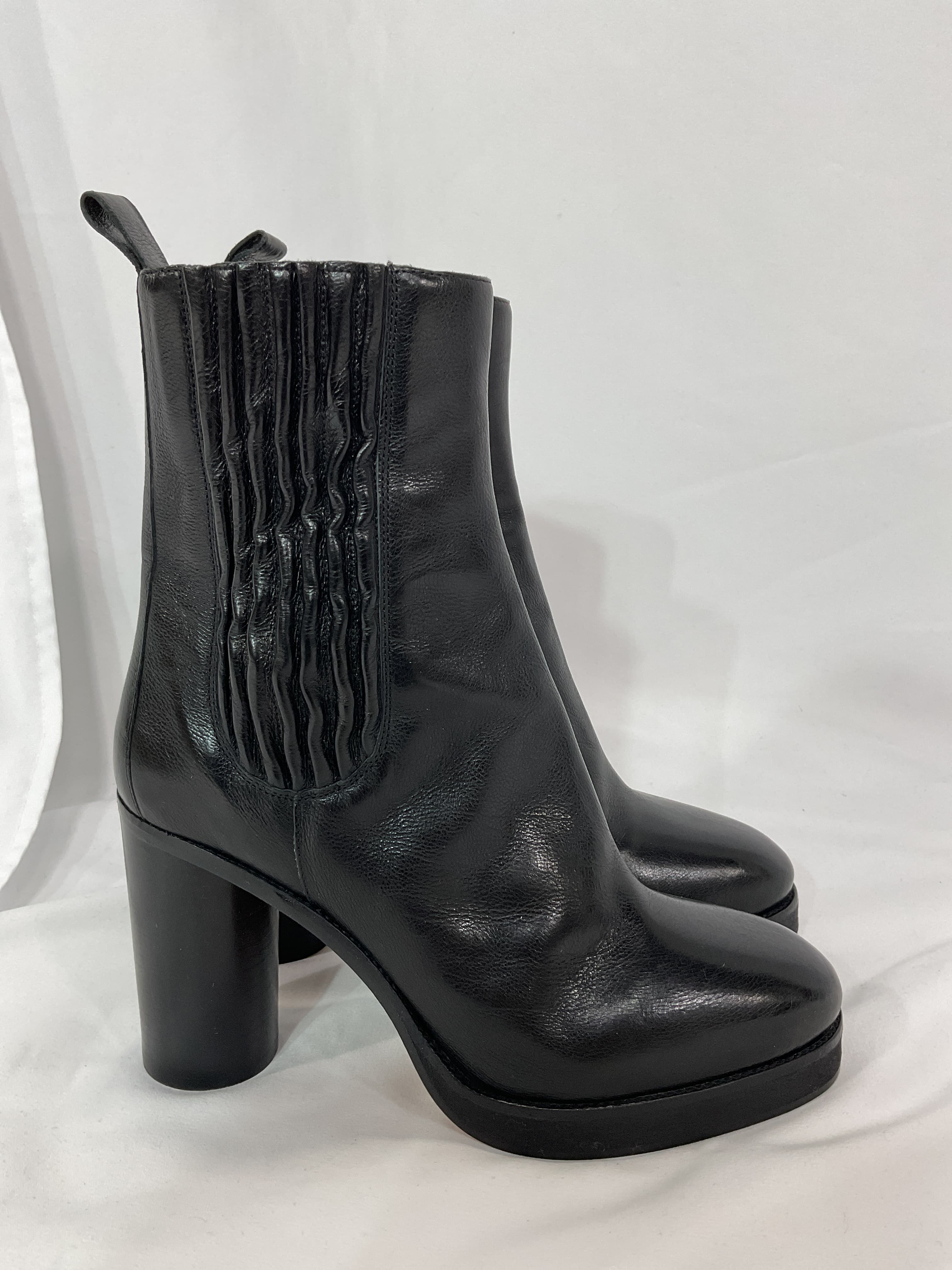 Lilde Boots - Image 2