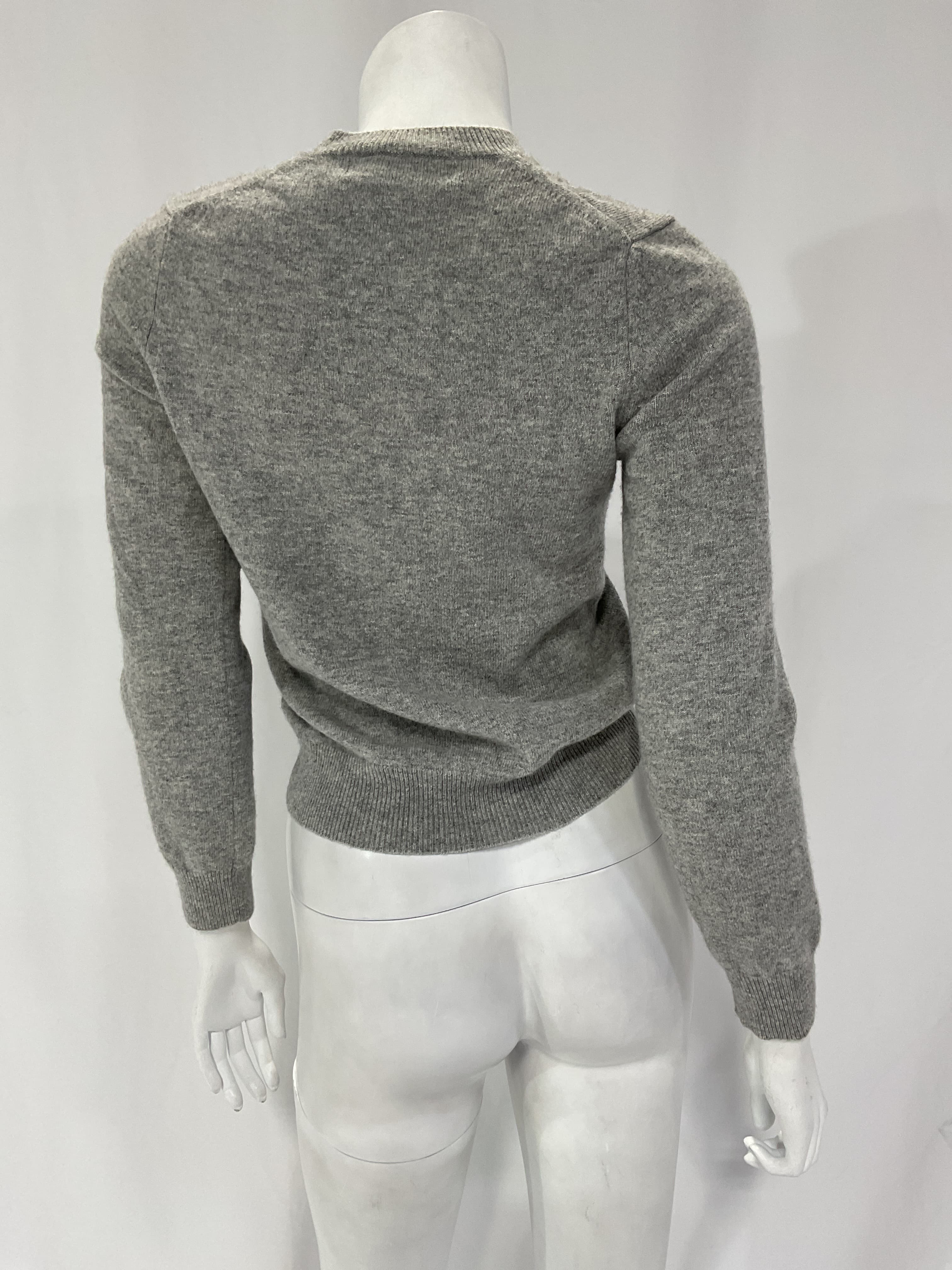 Play Heart-Appliqu V-Neck Wool Sweater - Image 4