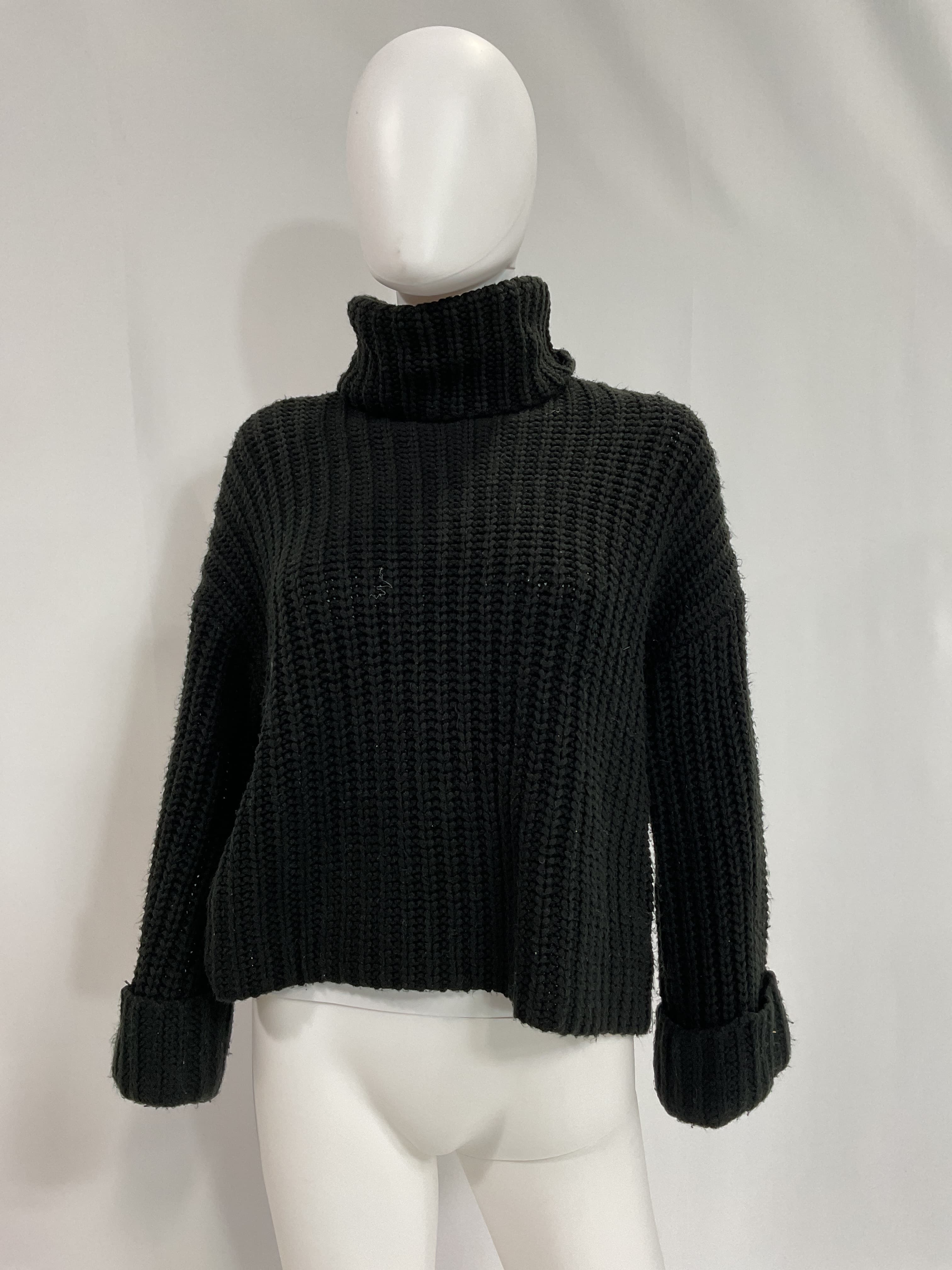 Chunky Turtleneck Shaker Pullover In Black - Image 3