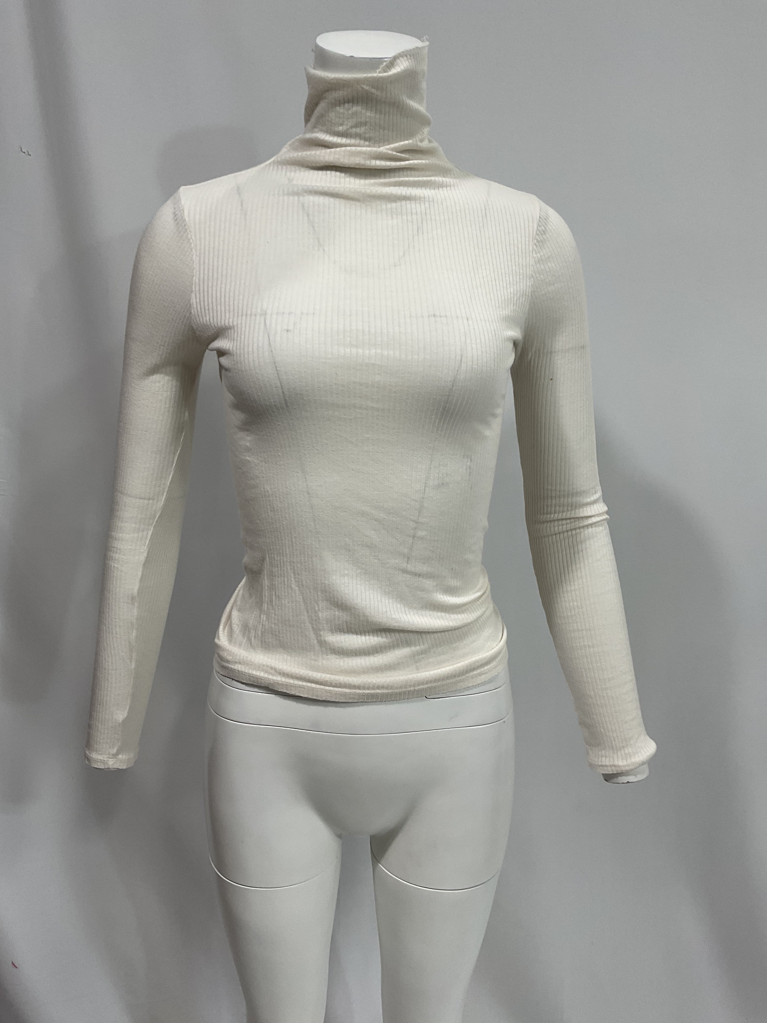 Silk Cashmere Rib Slim Turtleneck In Chalk - Image 3
