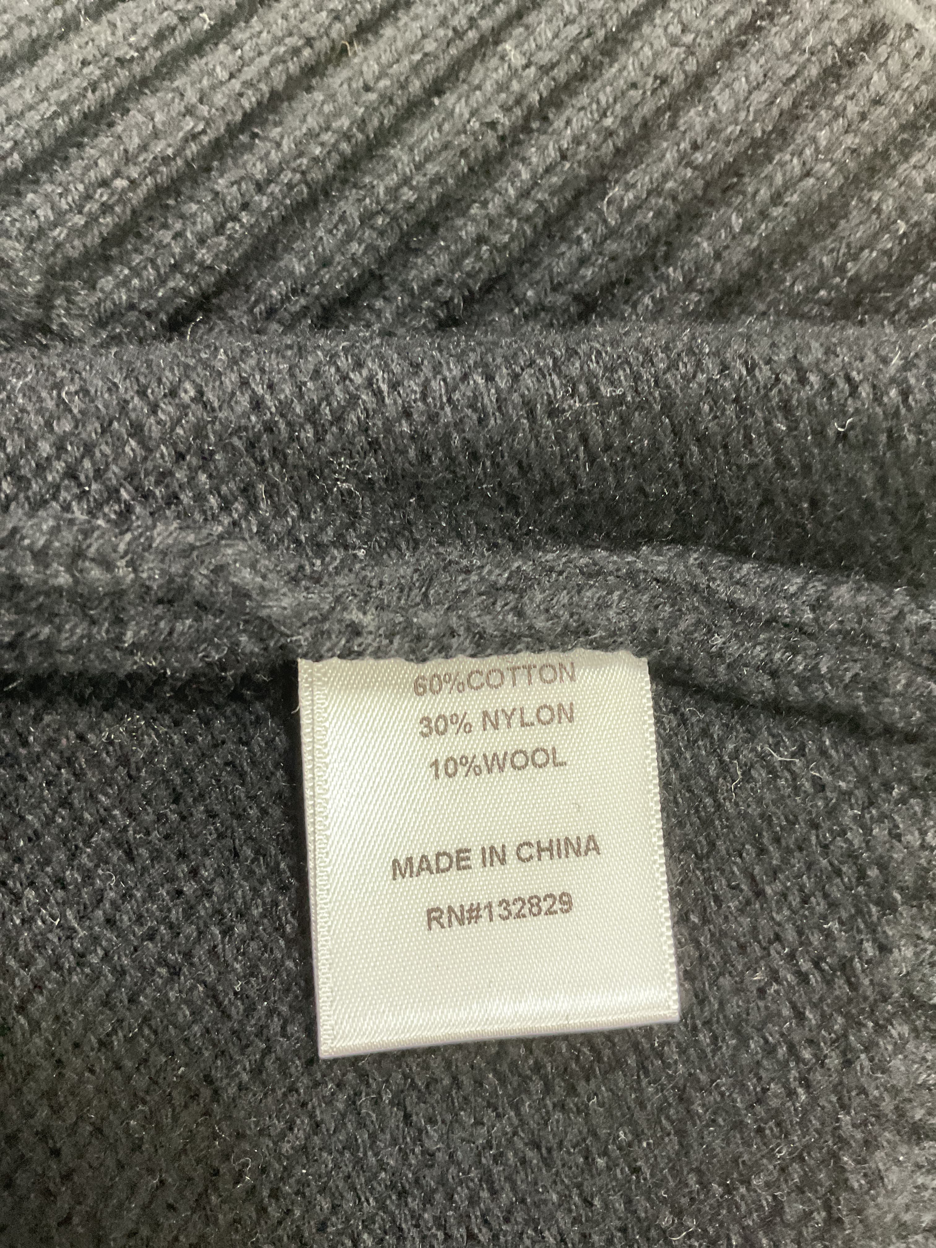 Oversized Sweater Vest In Black - Image 3