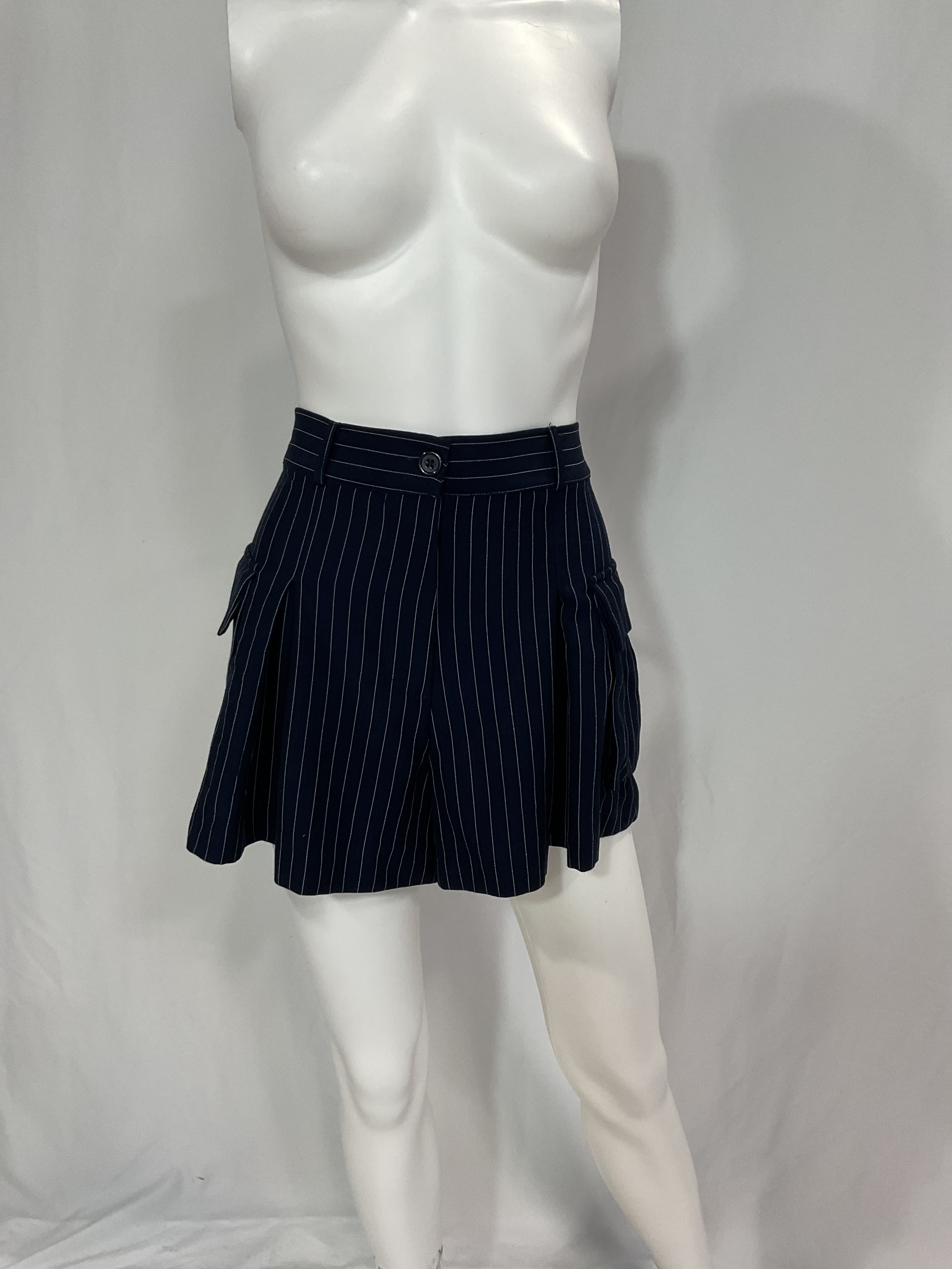 Margeaux Skort In Navy & White - Image 3