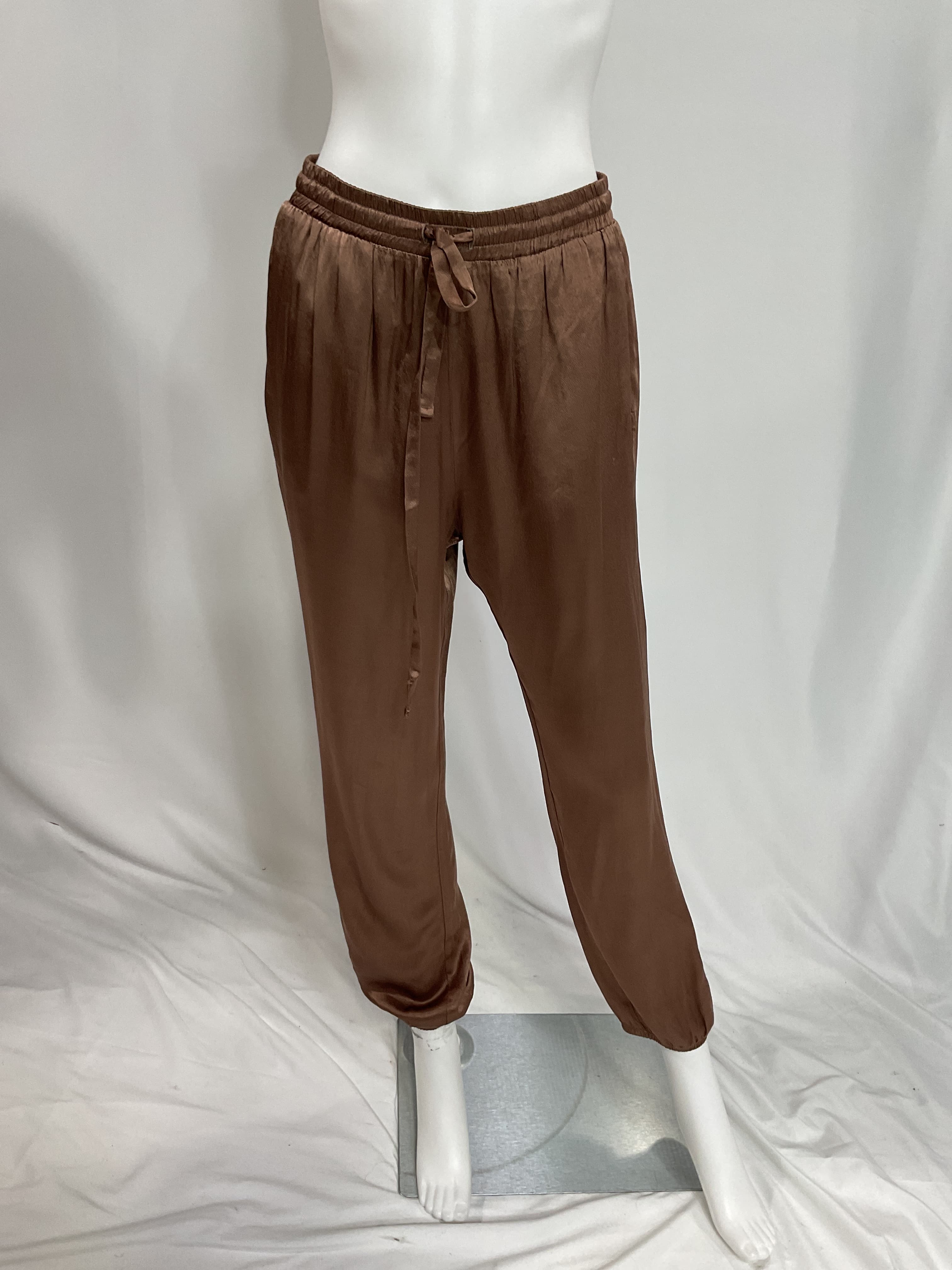 Del Ray Dressed Up Lounge Pant In Sahara - Image 3