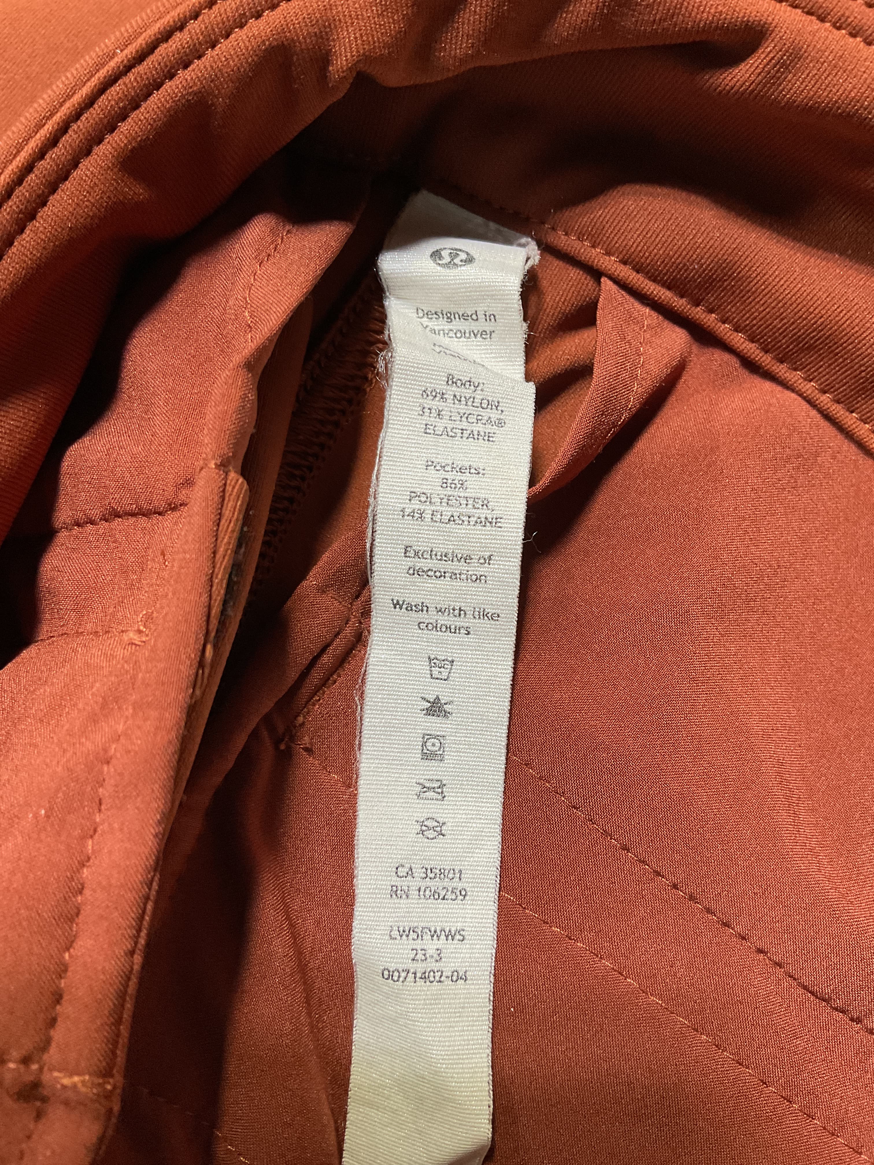 Straight-Leg Mid-Rise Pant Luxtreme - Image 3