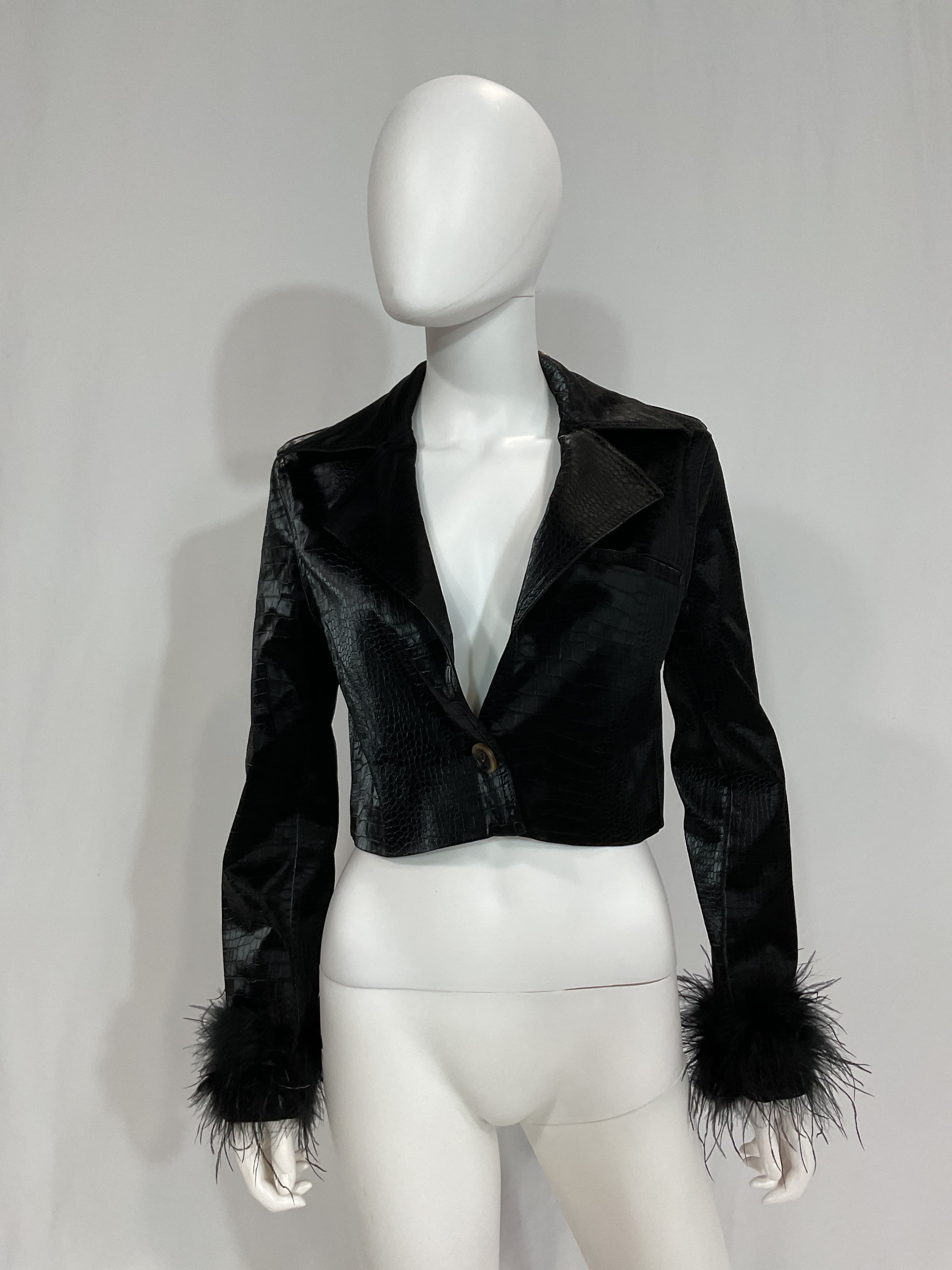 Dixie Cropped Blazer - Image 3