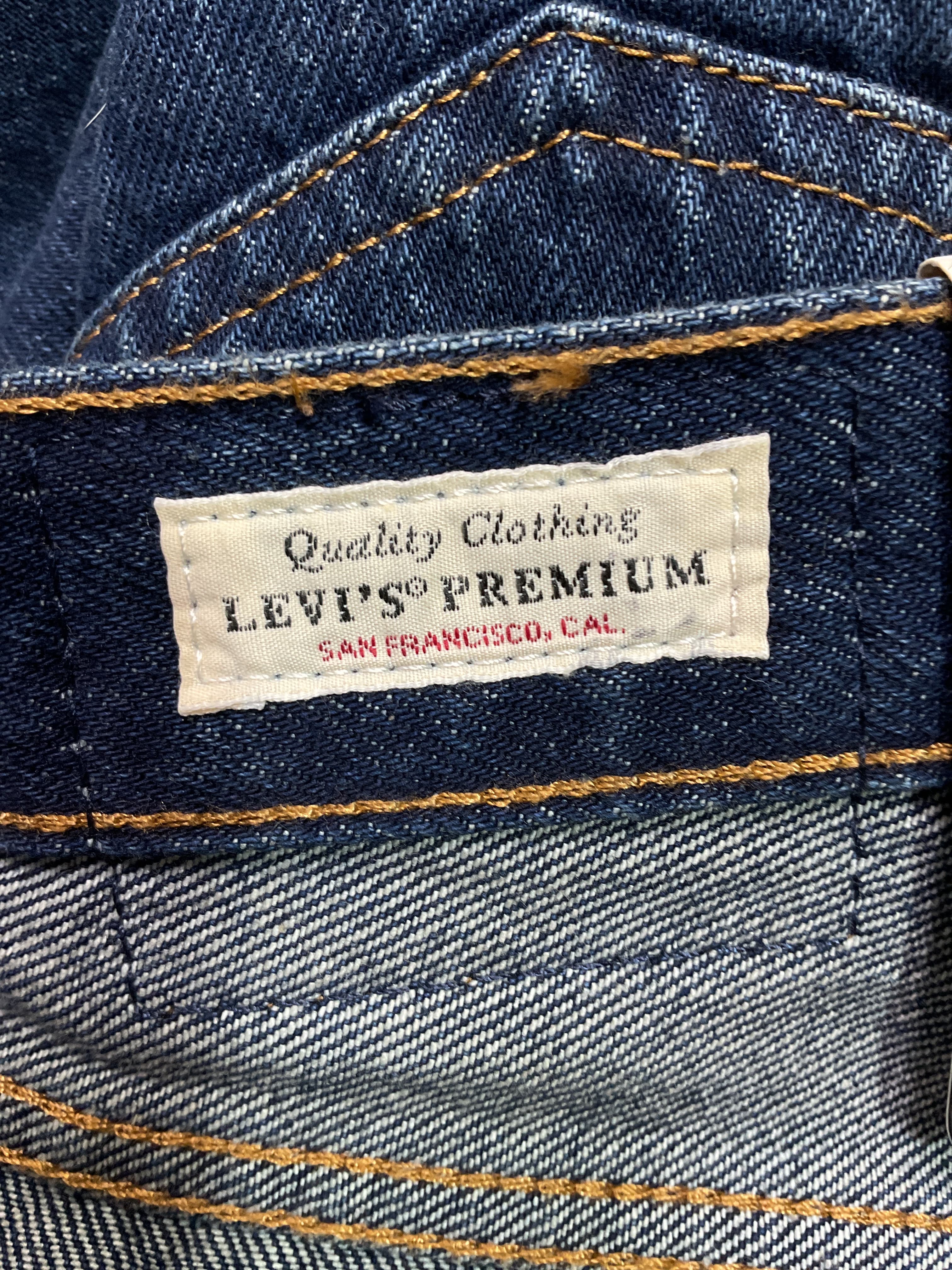 501 Cropped Women's Jeans - Image 2