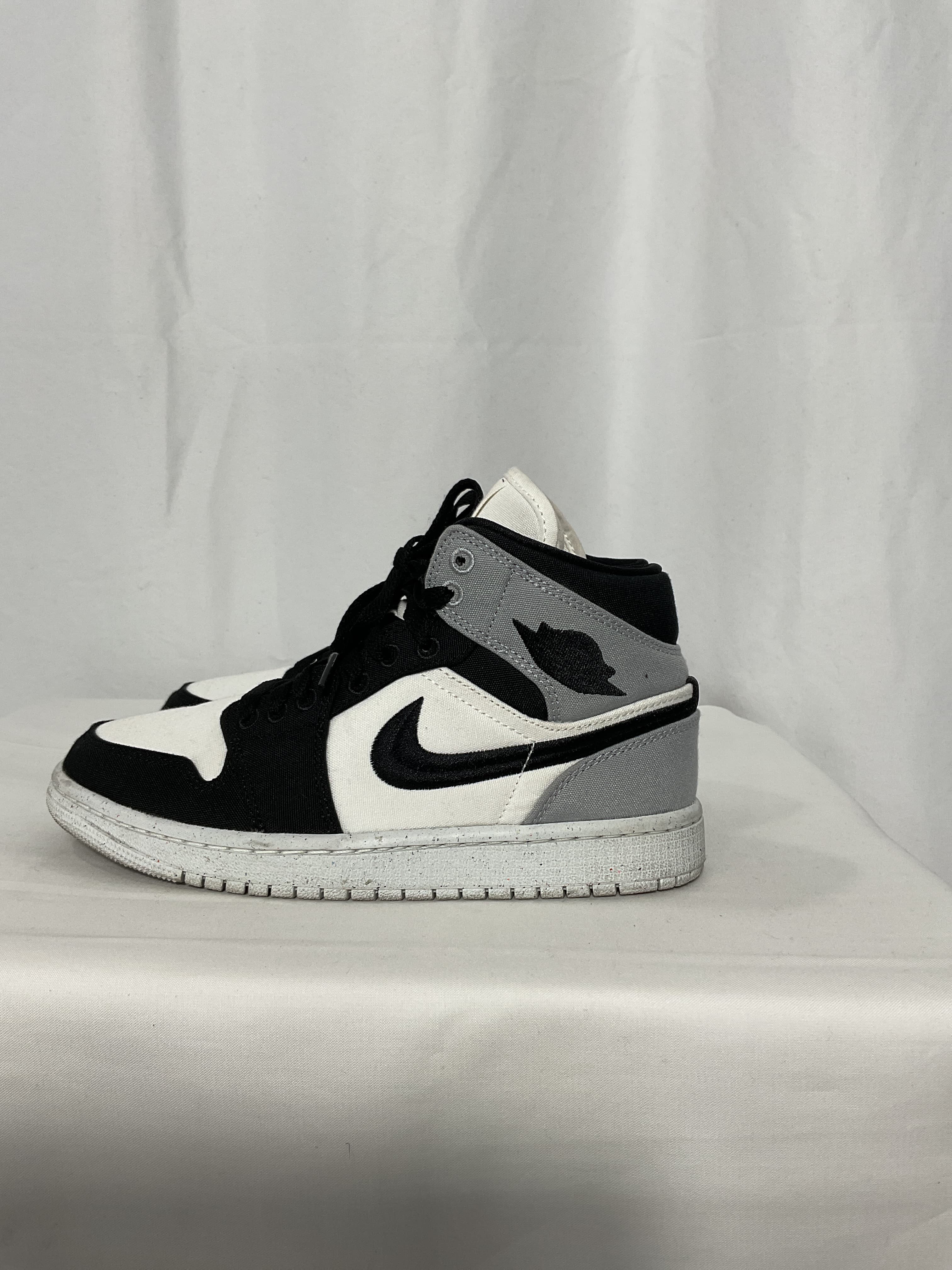 Air Jordan 1 Mid Sneaker - Image 4